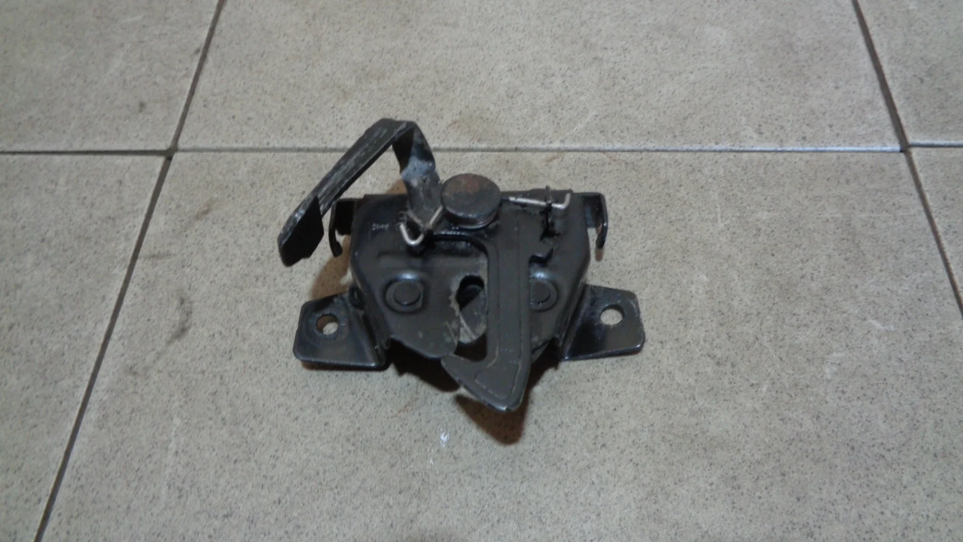 Замок капота Hyundai Getz 2002-2011