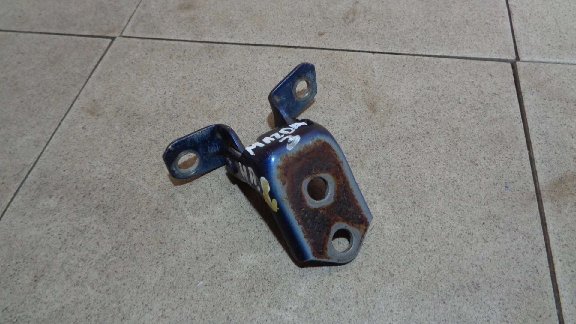Петля двери передней Mazda Mazda 3 (BK) 2002-2008