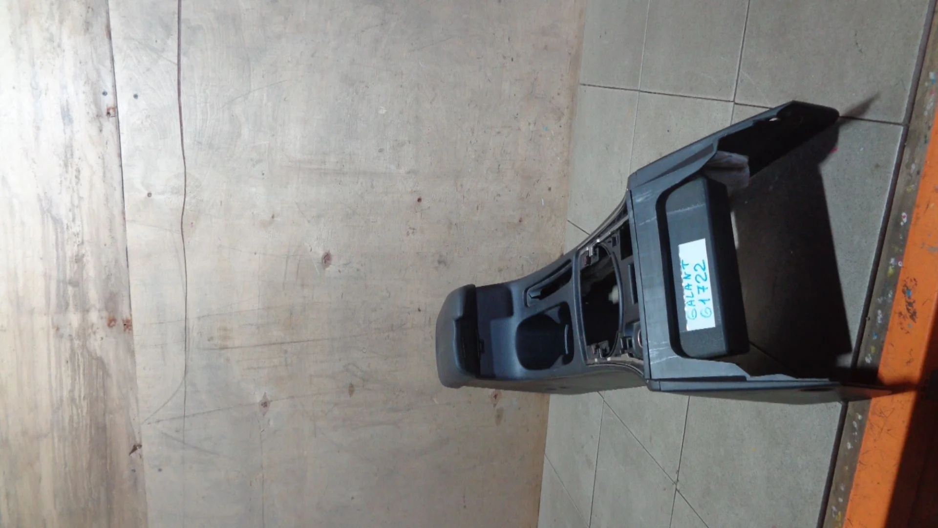 подлокотник Mitsubishi Galant IX 2003-2012