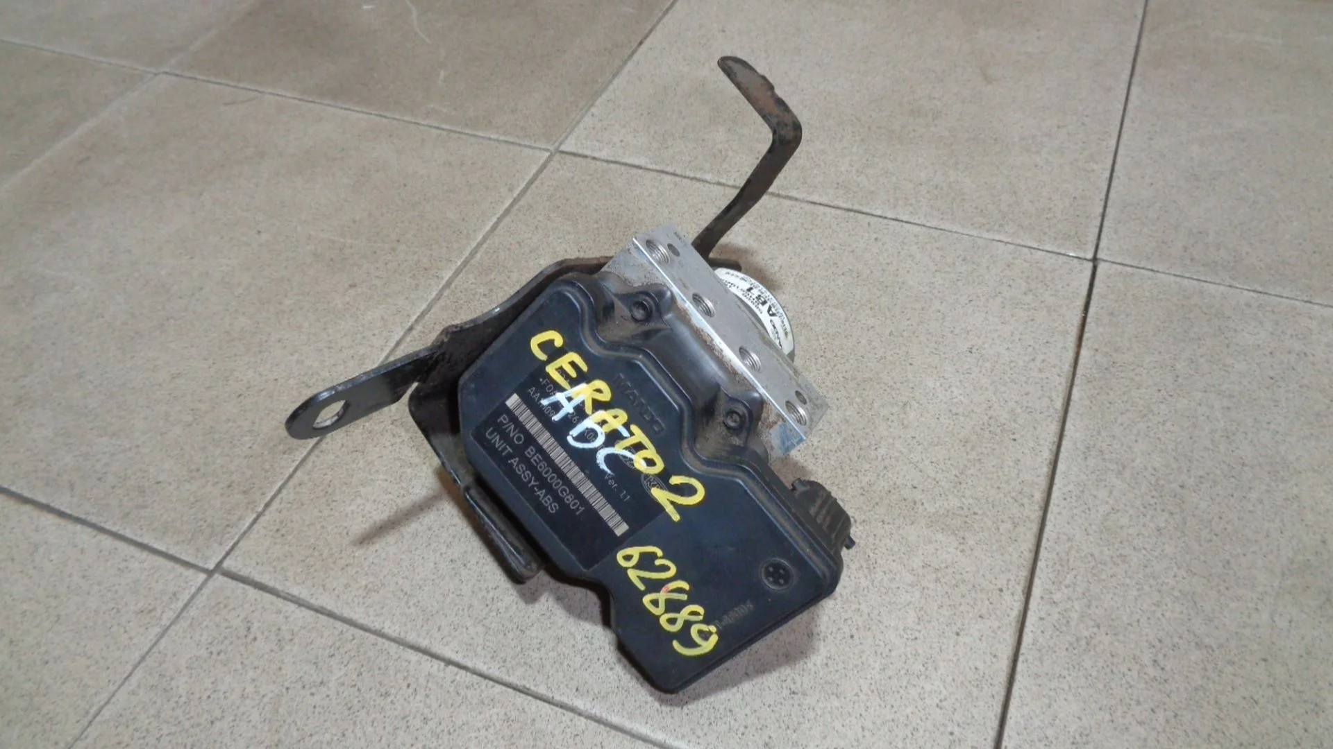 блок abs (насос) Kia Cerato II (TD) 2008-2013