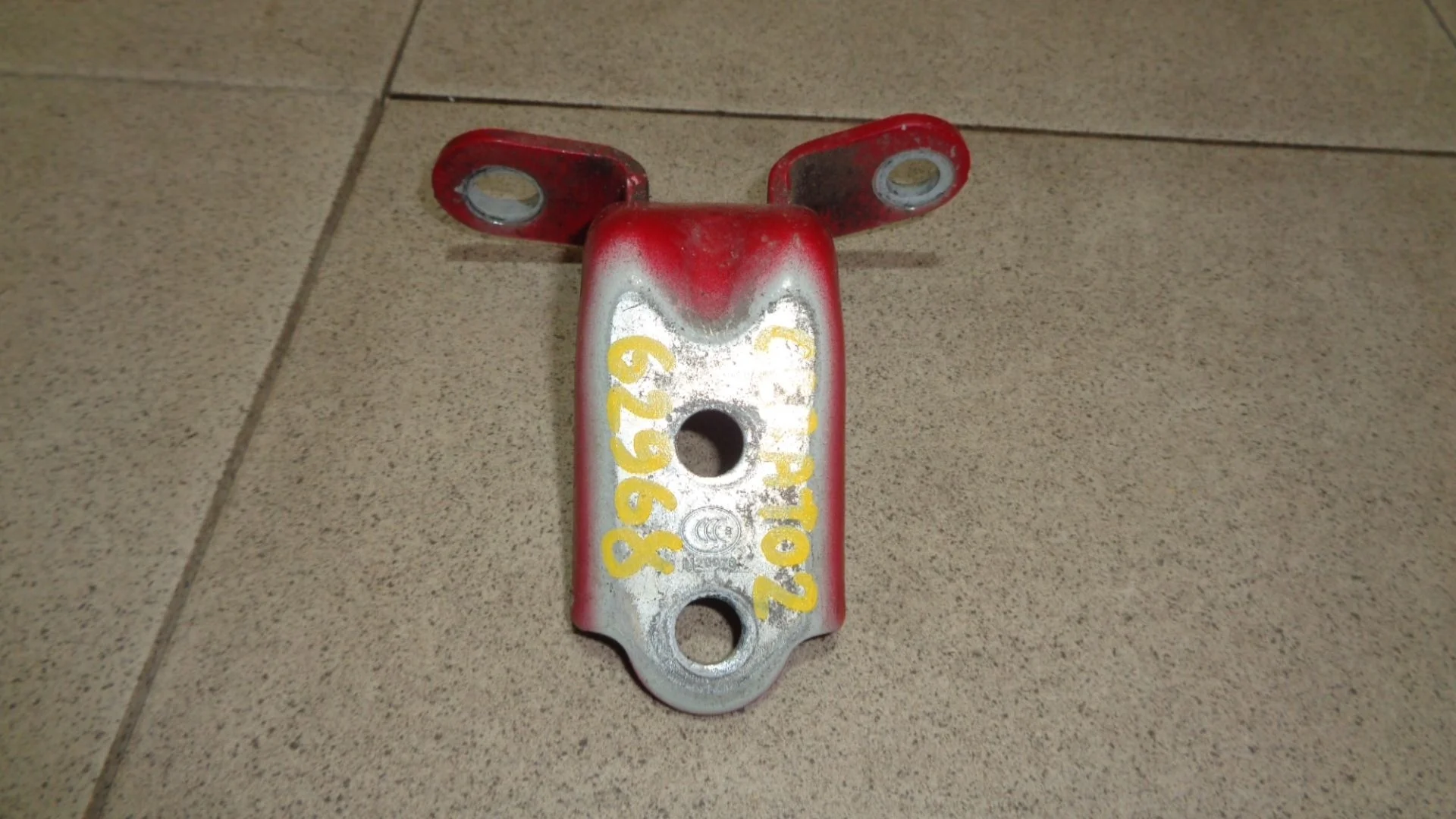 Петля двери Kia Cerato II (TD) 2008-2013