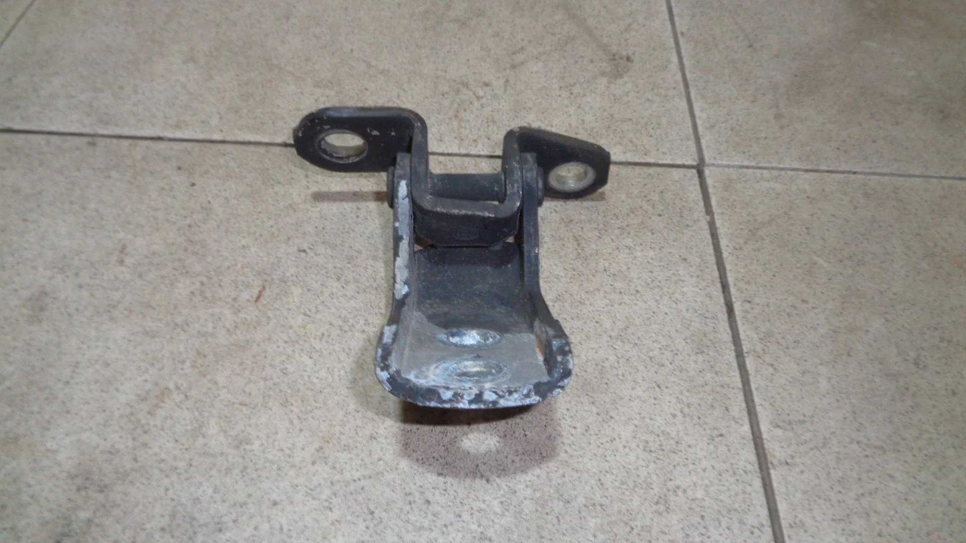 Петля двери передней правой верхняя Toyota RAV4 (XA30) 2005-2012
