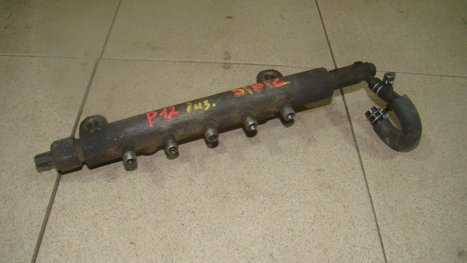 рейка топливная (рампа) Nissan Primera (P12) 2001-2008
