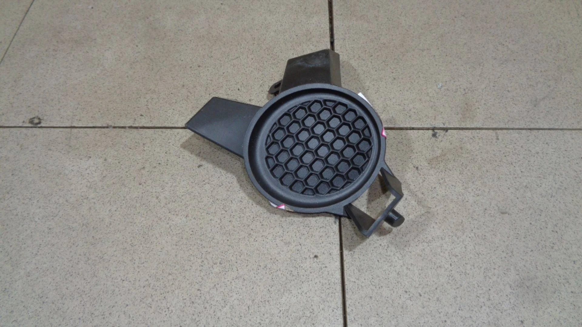 заглушка в бампер Nissan Qashqai (J10) 2006-2013