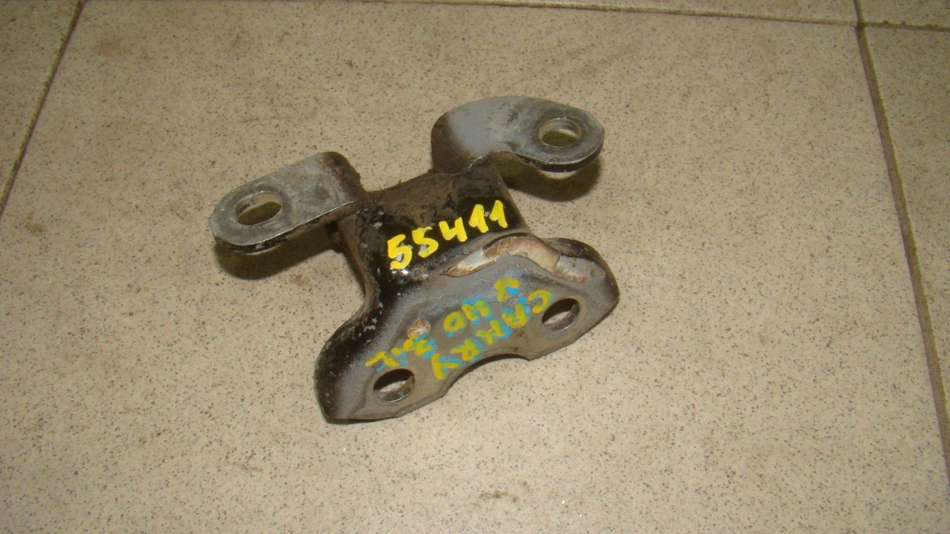Петля двери задней левой верхняя Toyota Camry XV40 2006-2011