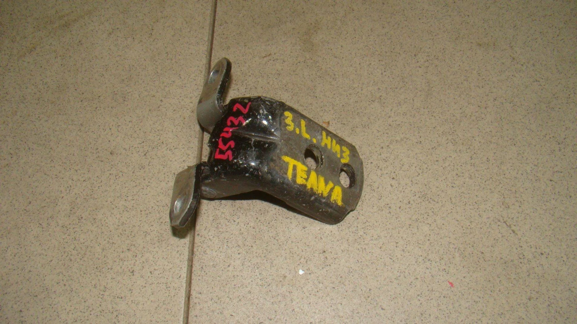 Петля двери задней левой нижняя Nissan Teana (J32) 2008-2013
