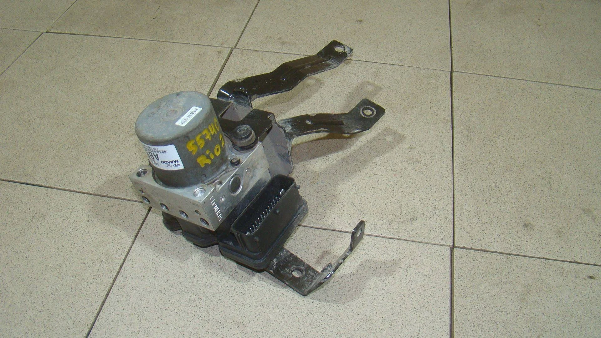 блок abs (насос) Kia RIO II (JB) 2005-2011