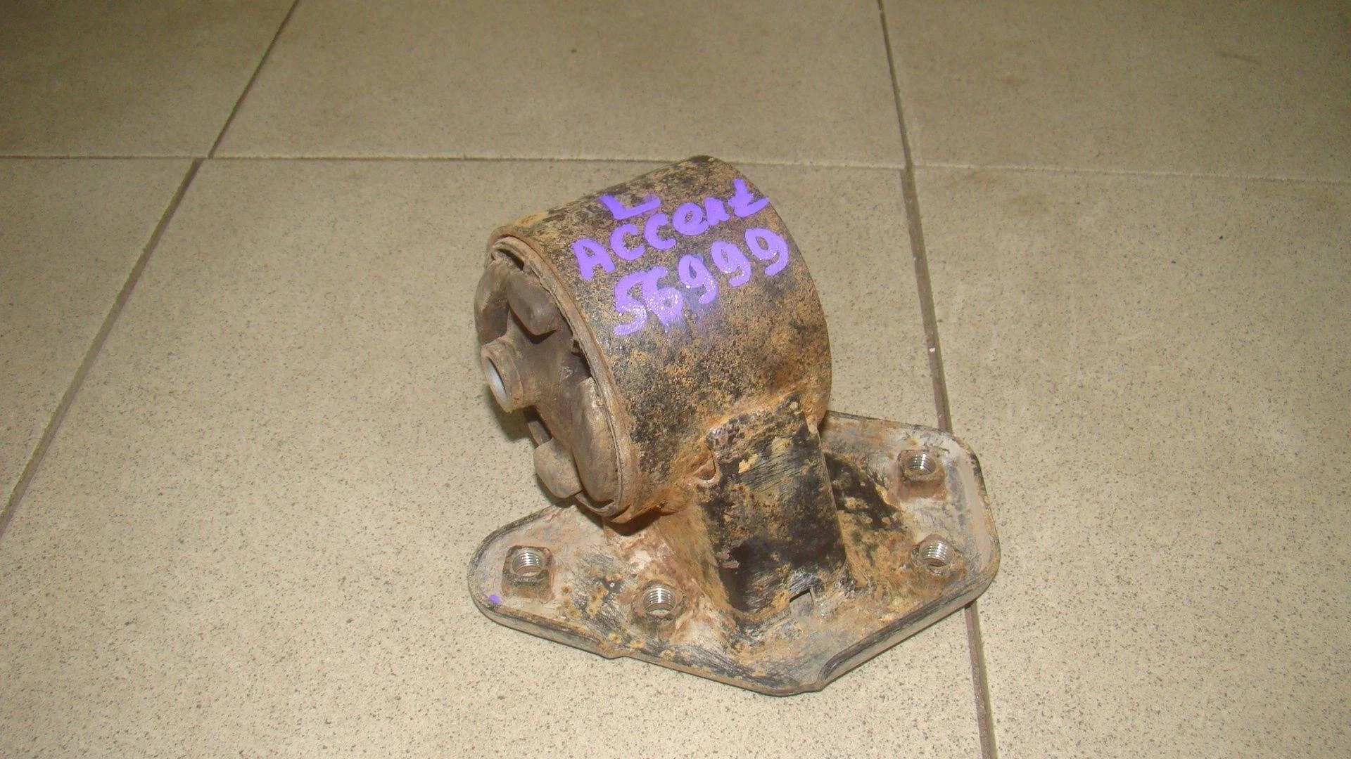 Опора двигателя левая Hyundai Accent (LC) (ТАГАЗ) 2000-2012