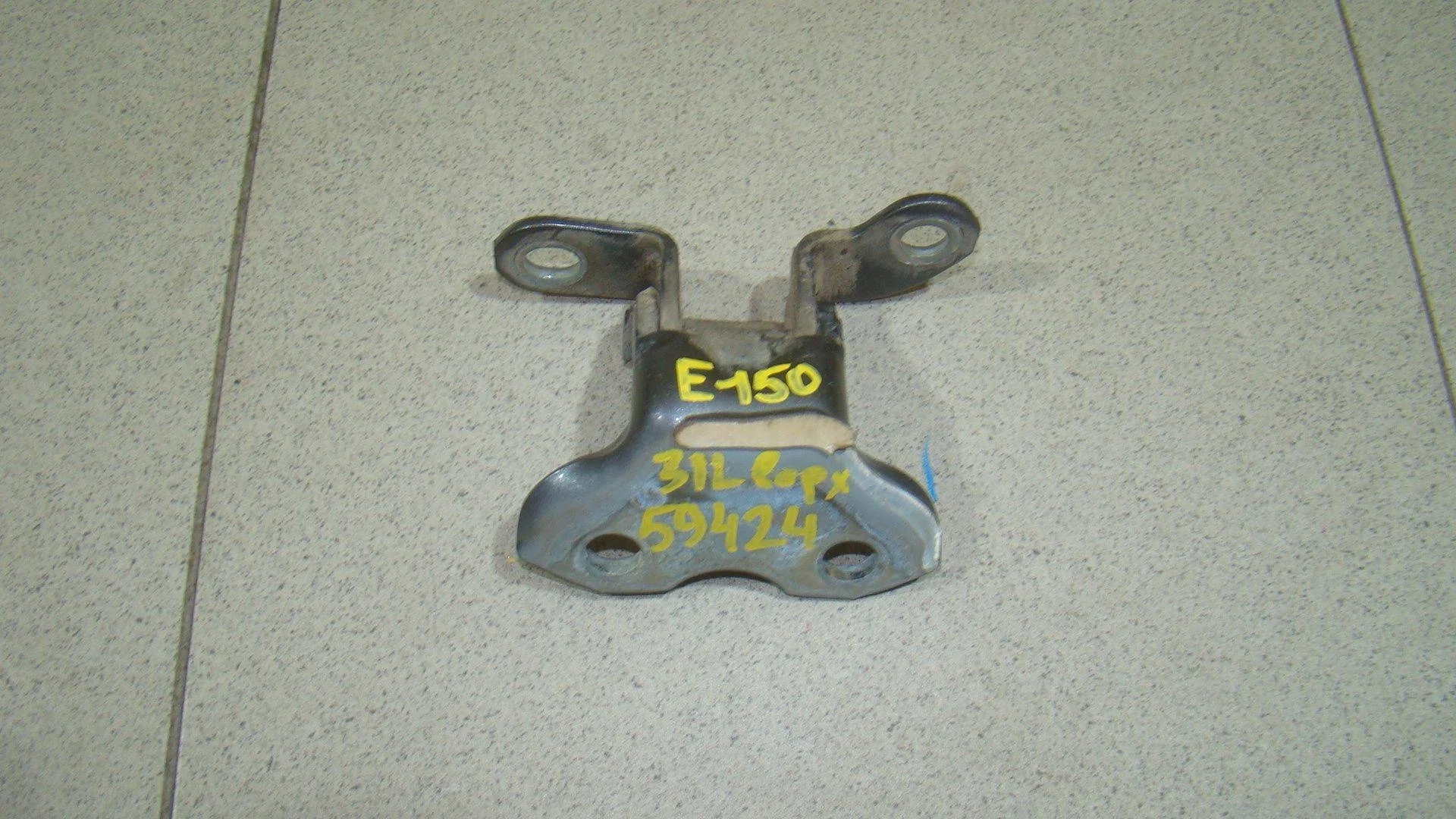 Петля двери задней левой верхняя Toyota Corolla (E150) 2006-2013