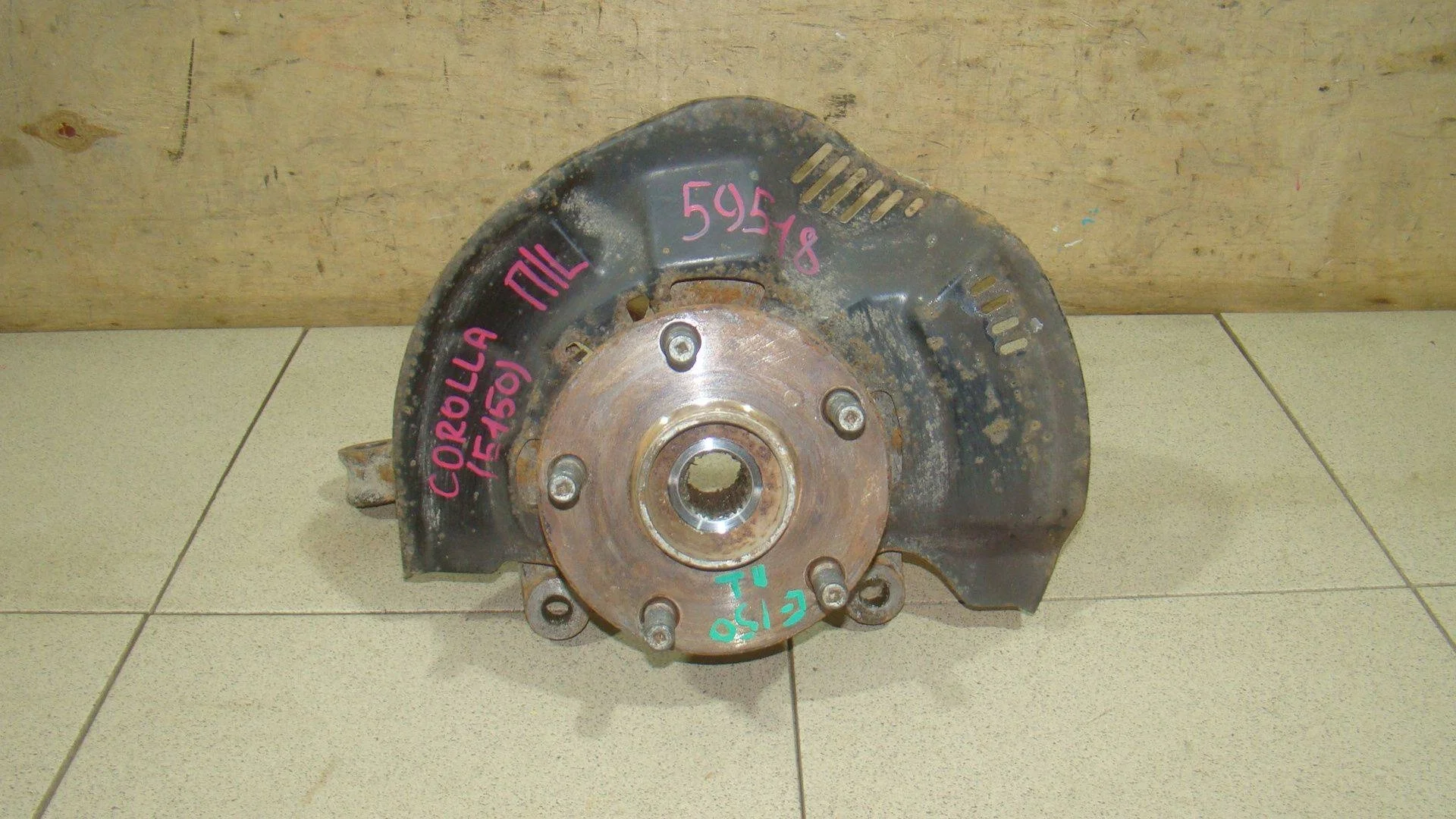 кулак поворотный Toyota Corolla (E150) 2006-2013
