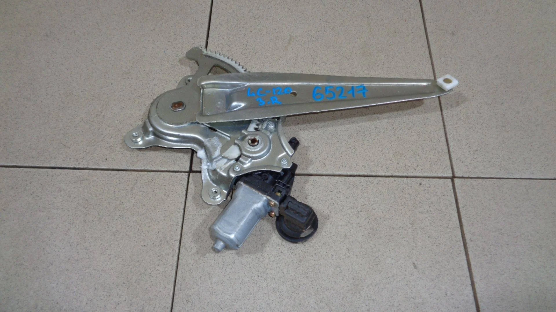 стеклоподъемник электр. Toyota Land Cruiser Prado 120 2002-2009