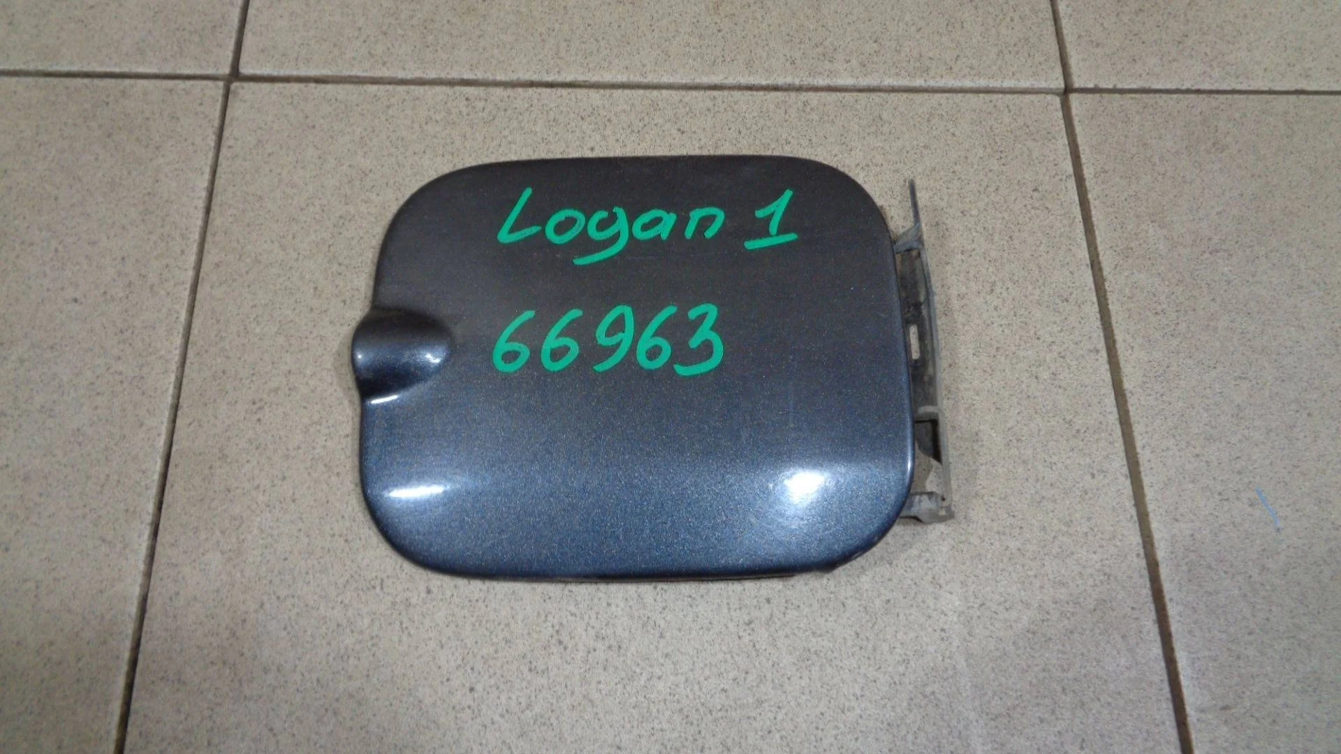 Лючок бензобака Renault Logan I 2005-2014