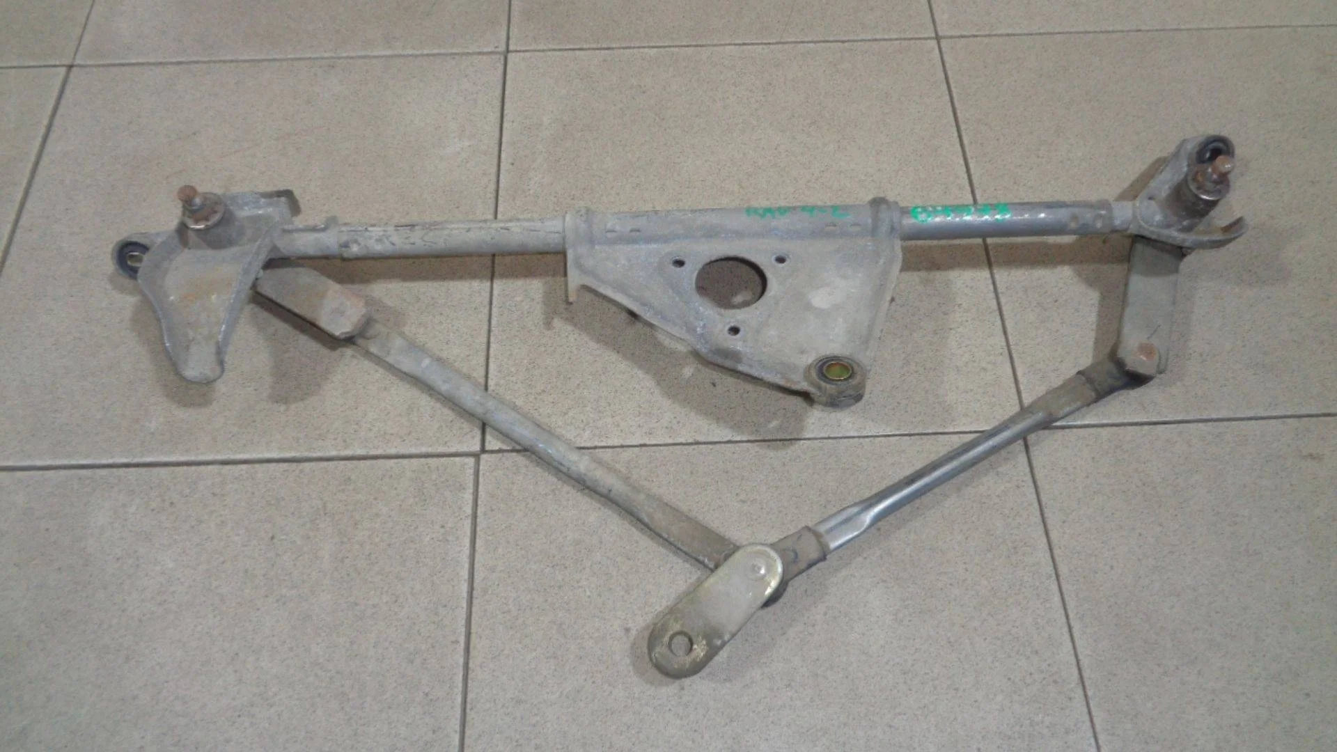трапеция стеклоочистителей Toyota RAV4 (XA20) 2000-2005