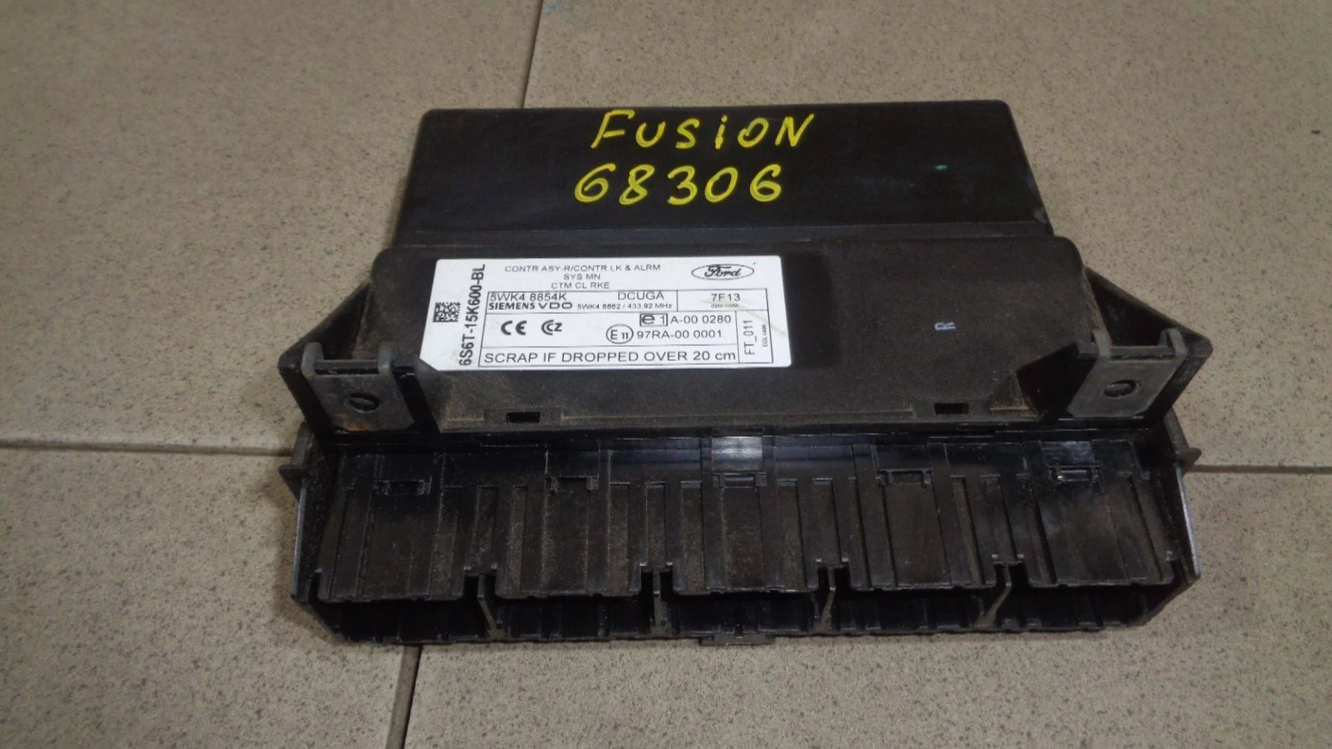 блок управления центральным замком Ford Fusion 2002-2012