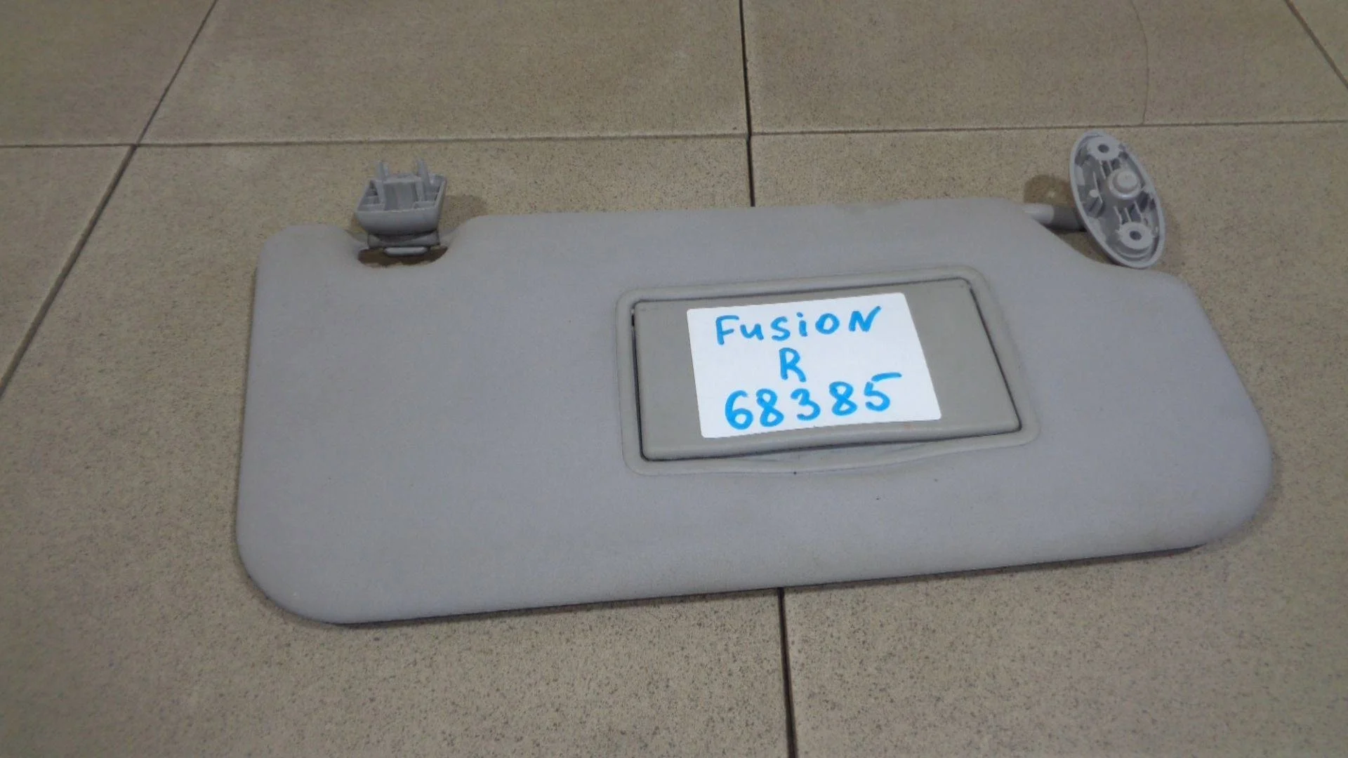 Козырек солнцезащитный правый Ford Fusion 2002-2012