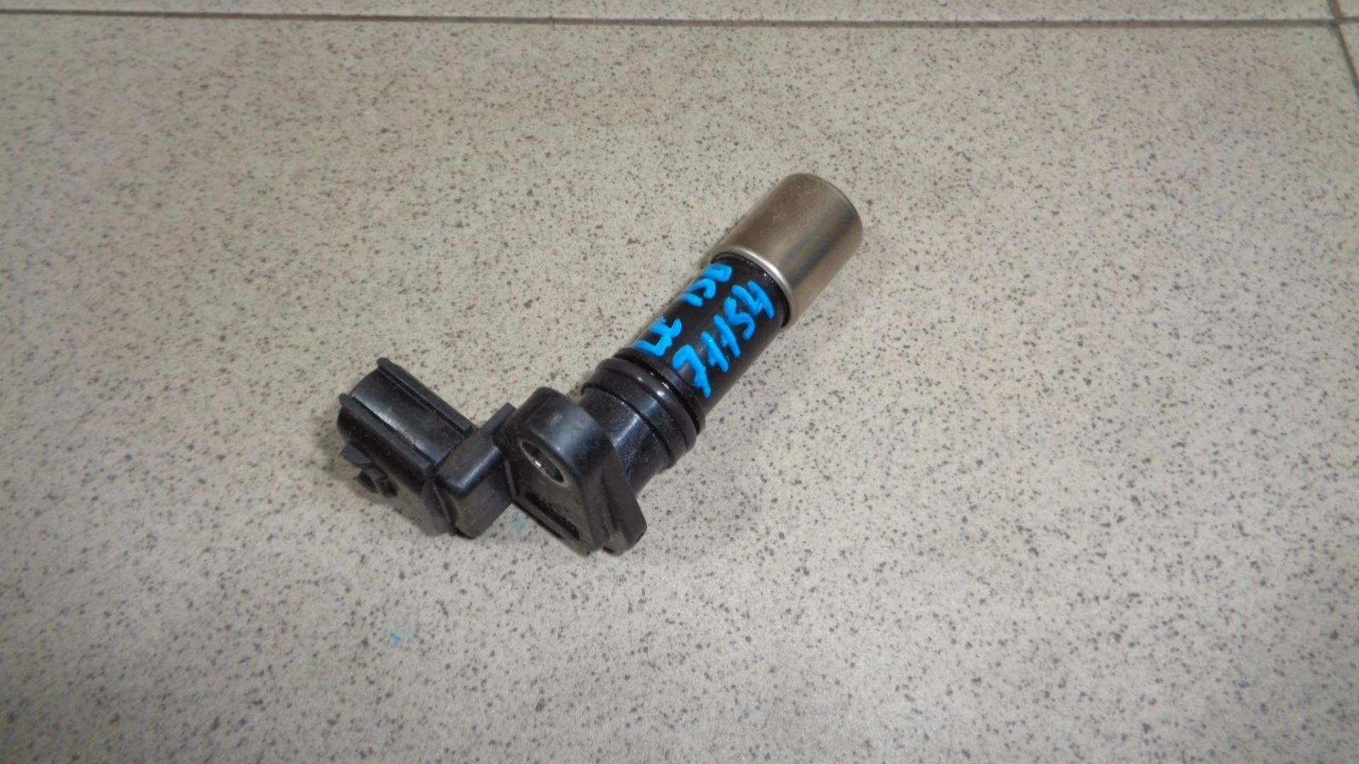 Датчик положения коленвала Toyota Land Cruiser Prado 150 2009-2023