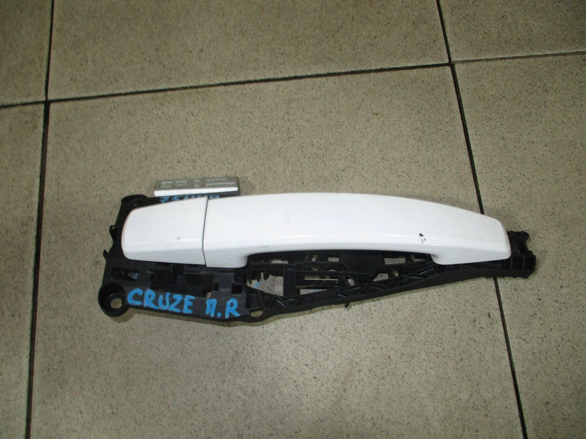 ручка двери наружная Chevrolet Cruze (J300) 2009-2016
