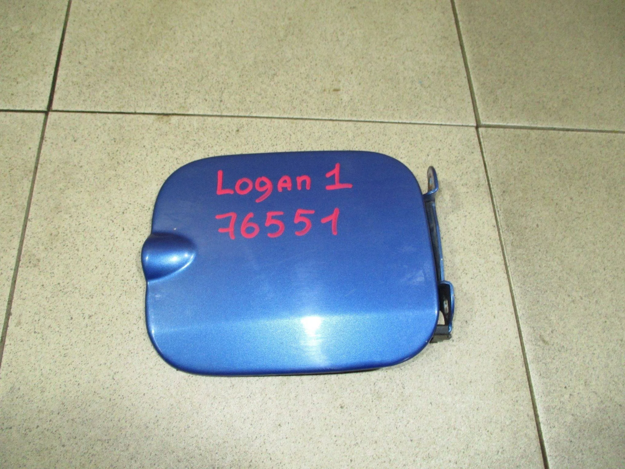 Лючок бензобака Renault Logan I 2005-2014