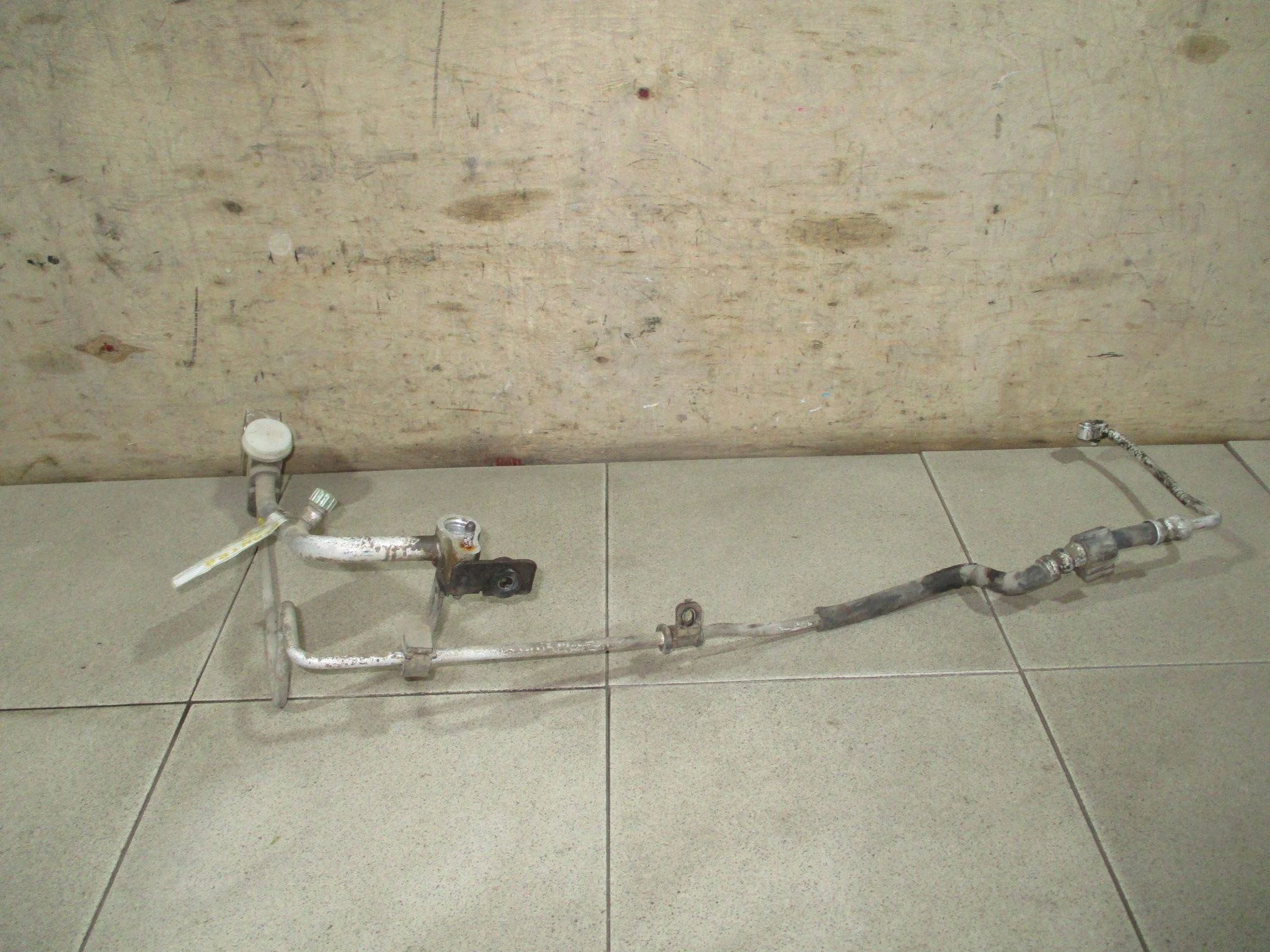 трубка кондиционера Hyundai Elantra (XD) 2000-2006