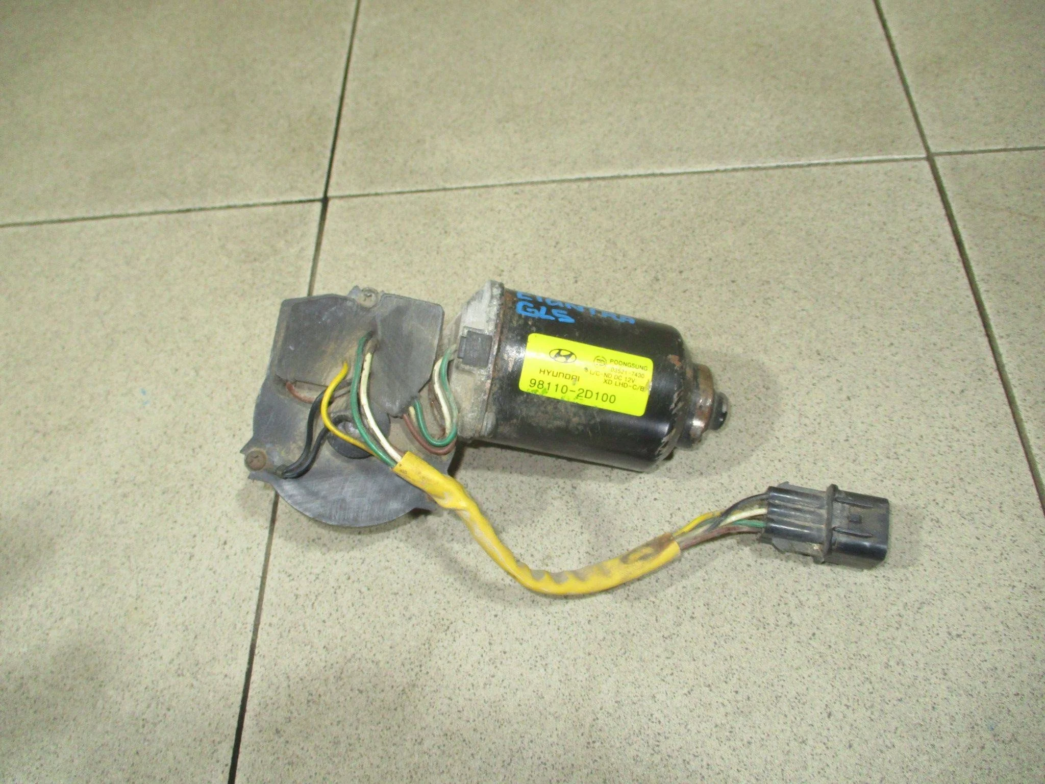 моторчик стеклоочистителя Hyundai Elantra (XD) 2000-2006