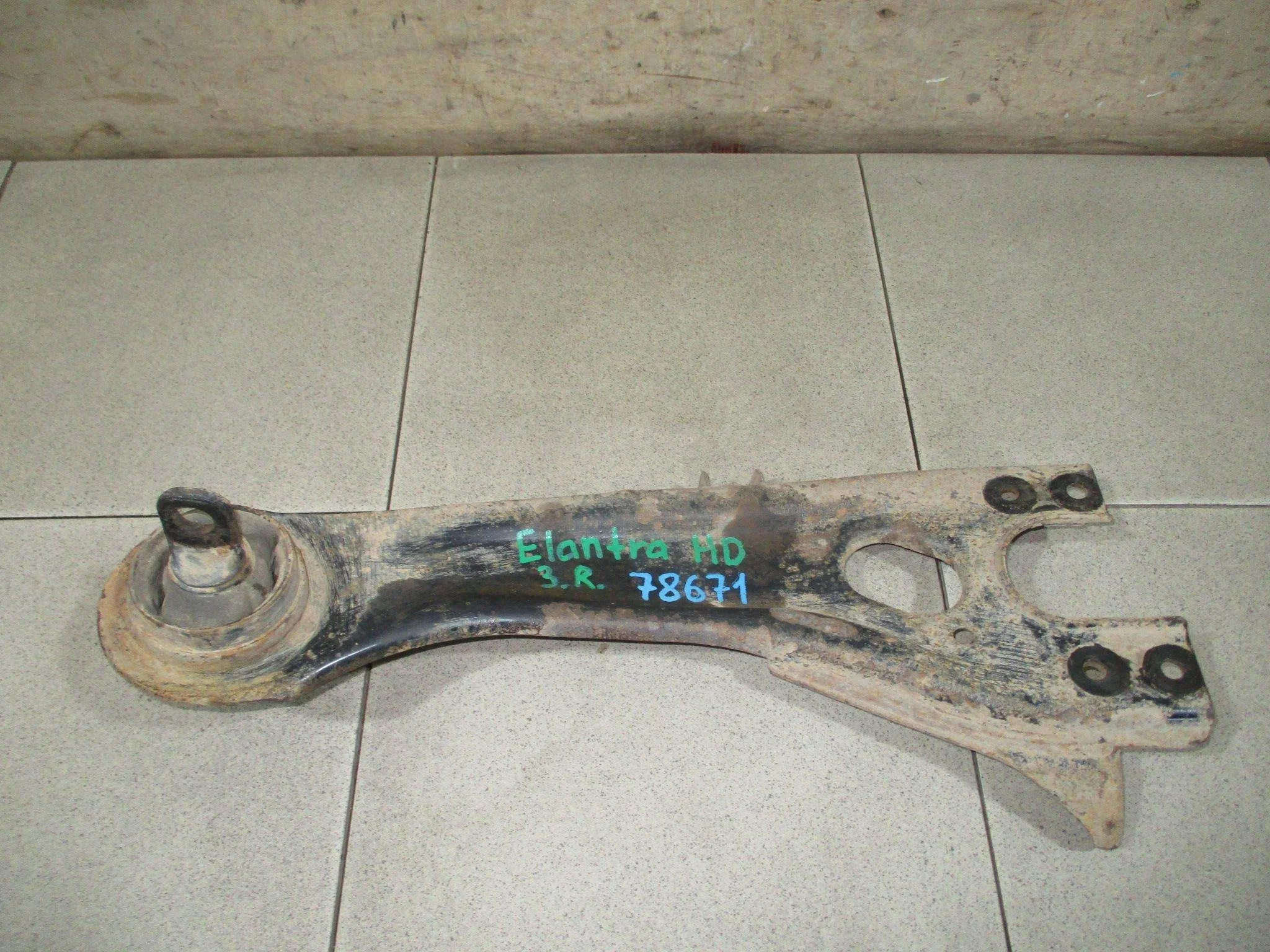 рычаг продольный Hyundai Elantra (HD) 2006-2010