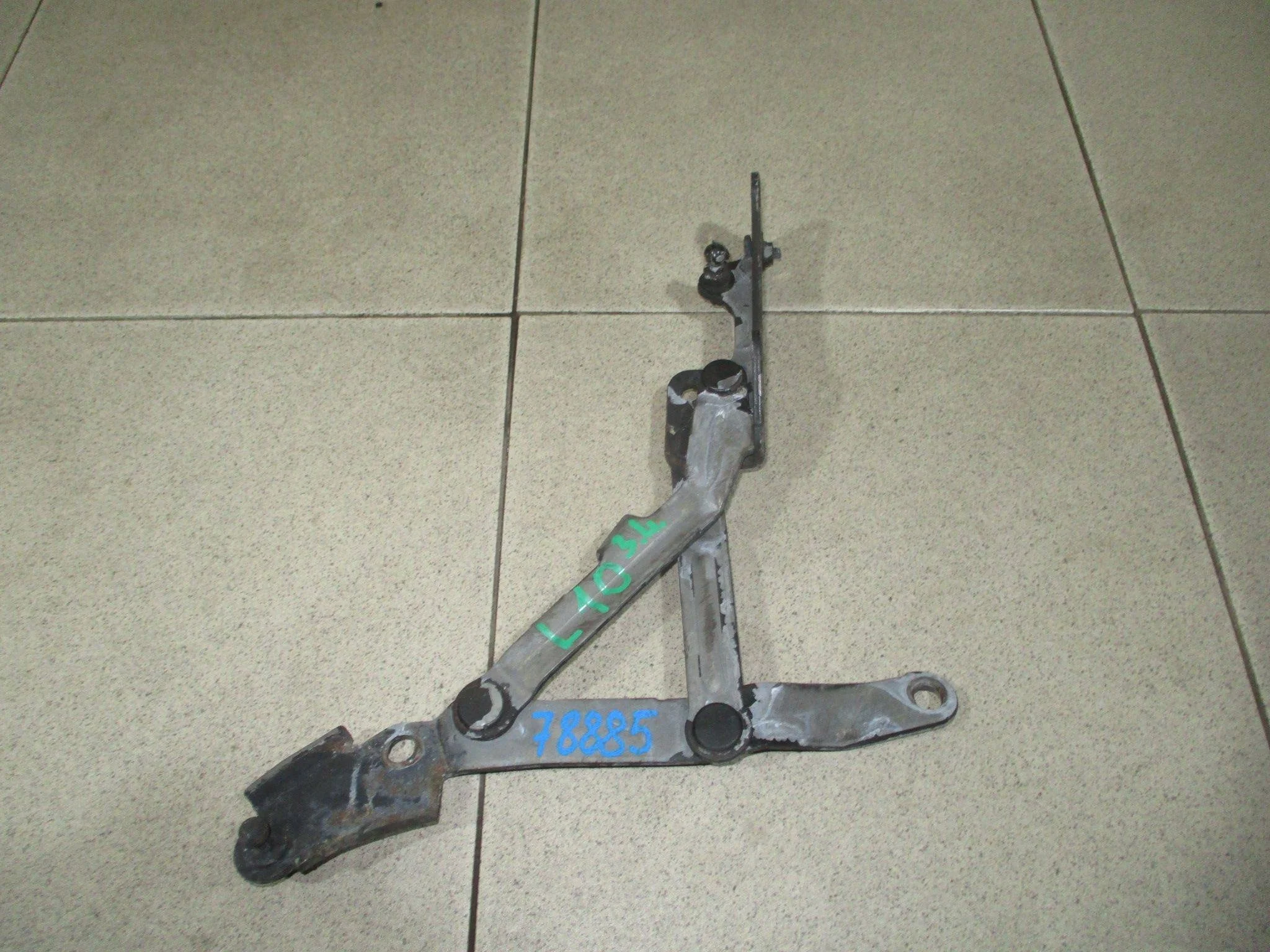 Петля крышки багажника Mitsubishi Lancer 10 (CY) 2007-2017