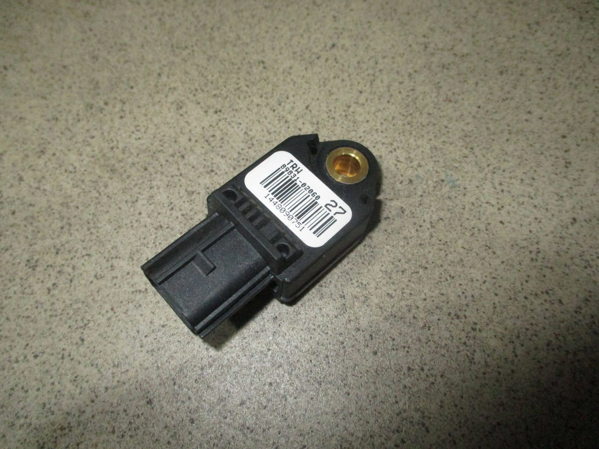 датчик air bag Toyota Corolla (E150) 2006-2013