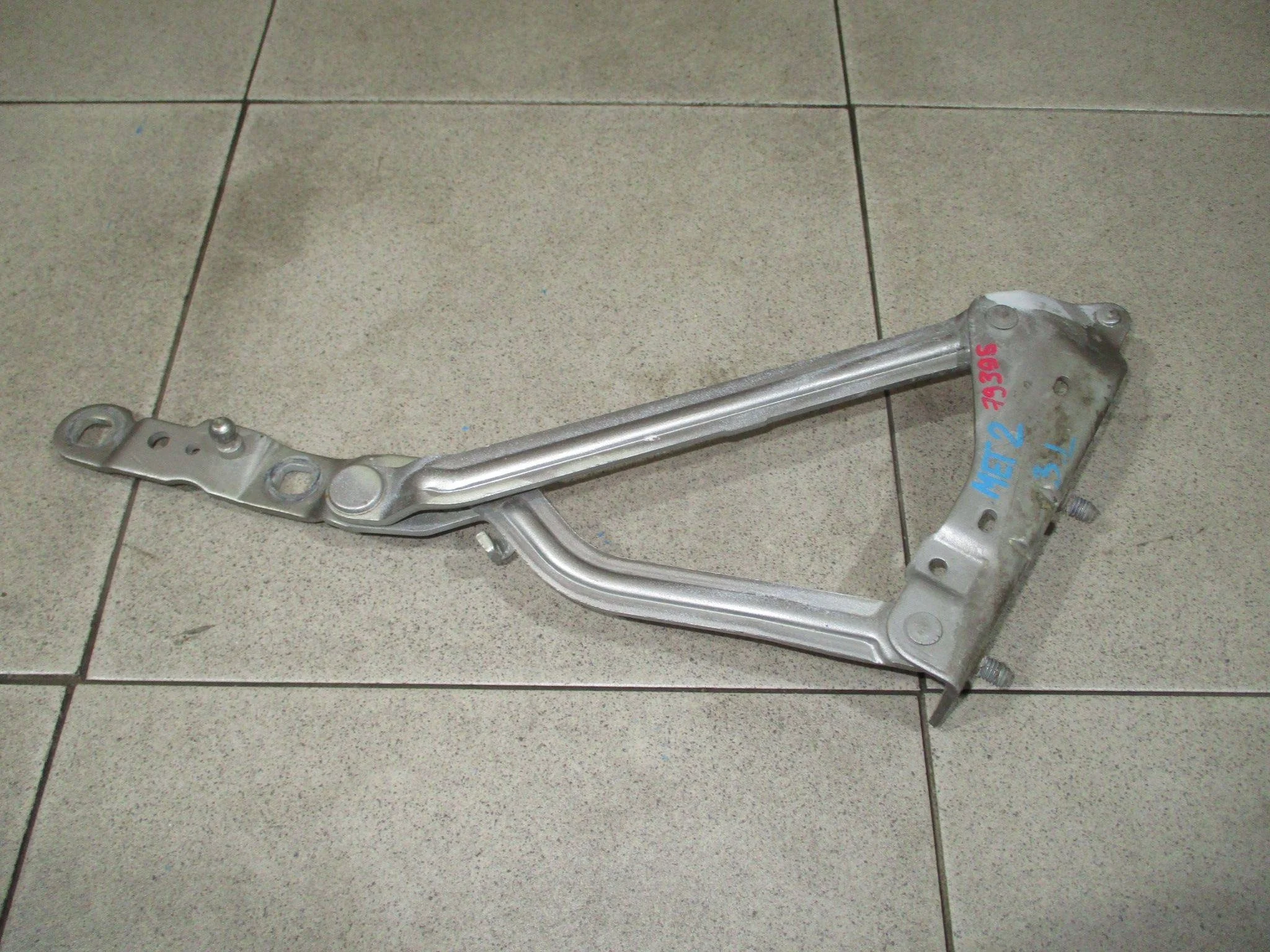 Петля крышки багажника Renault Megane II 2002-2009