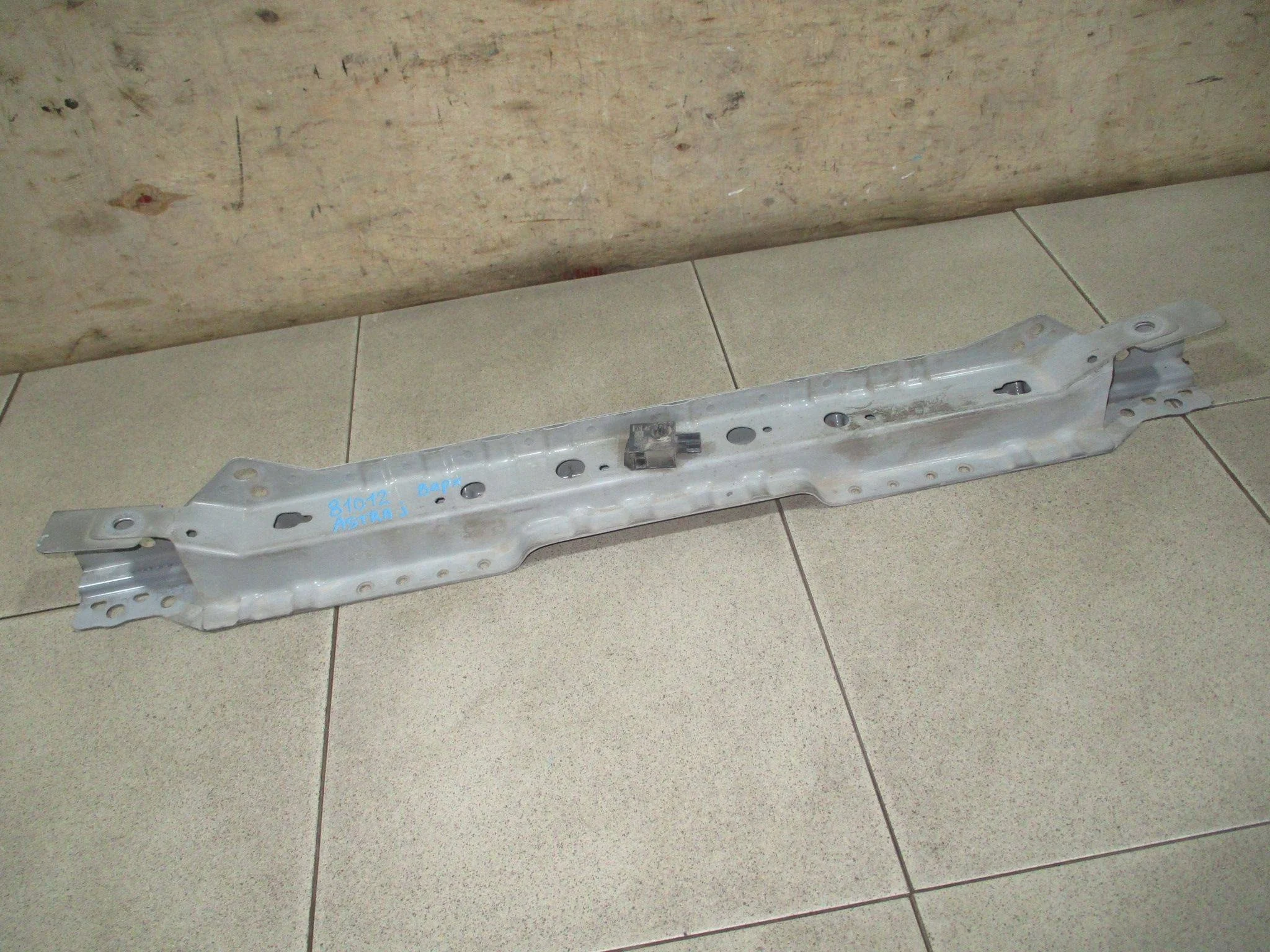 панель Opel Astra J 2009-2015