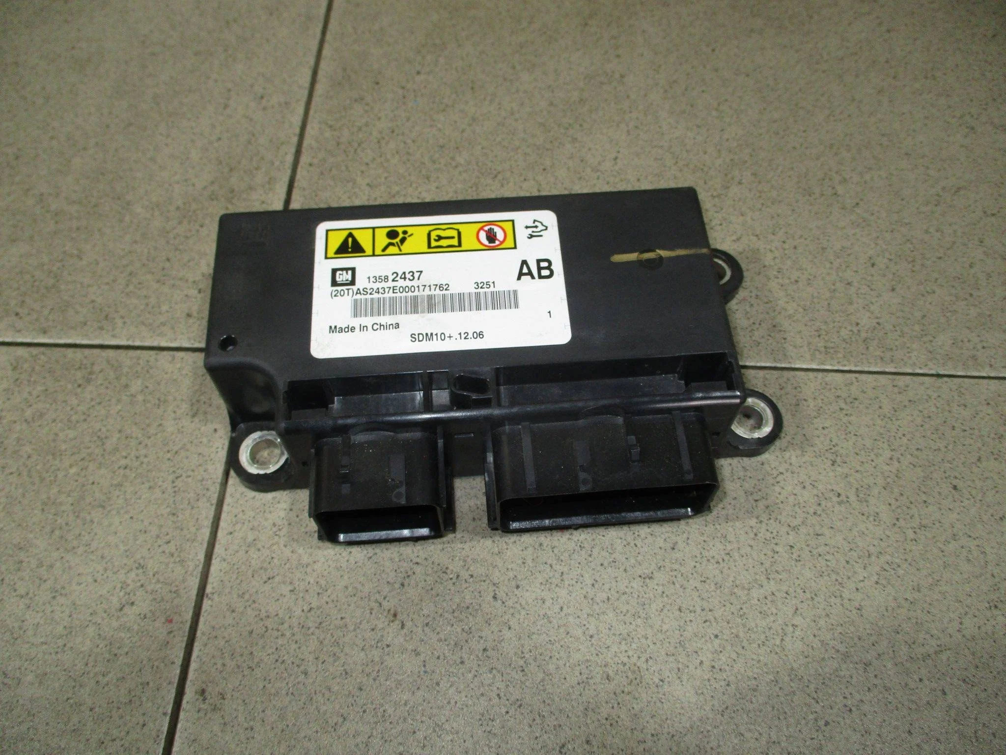 блок управления air bag Opel Astra J 2009-2015