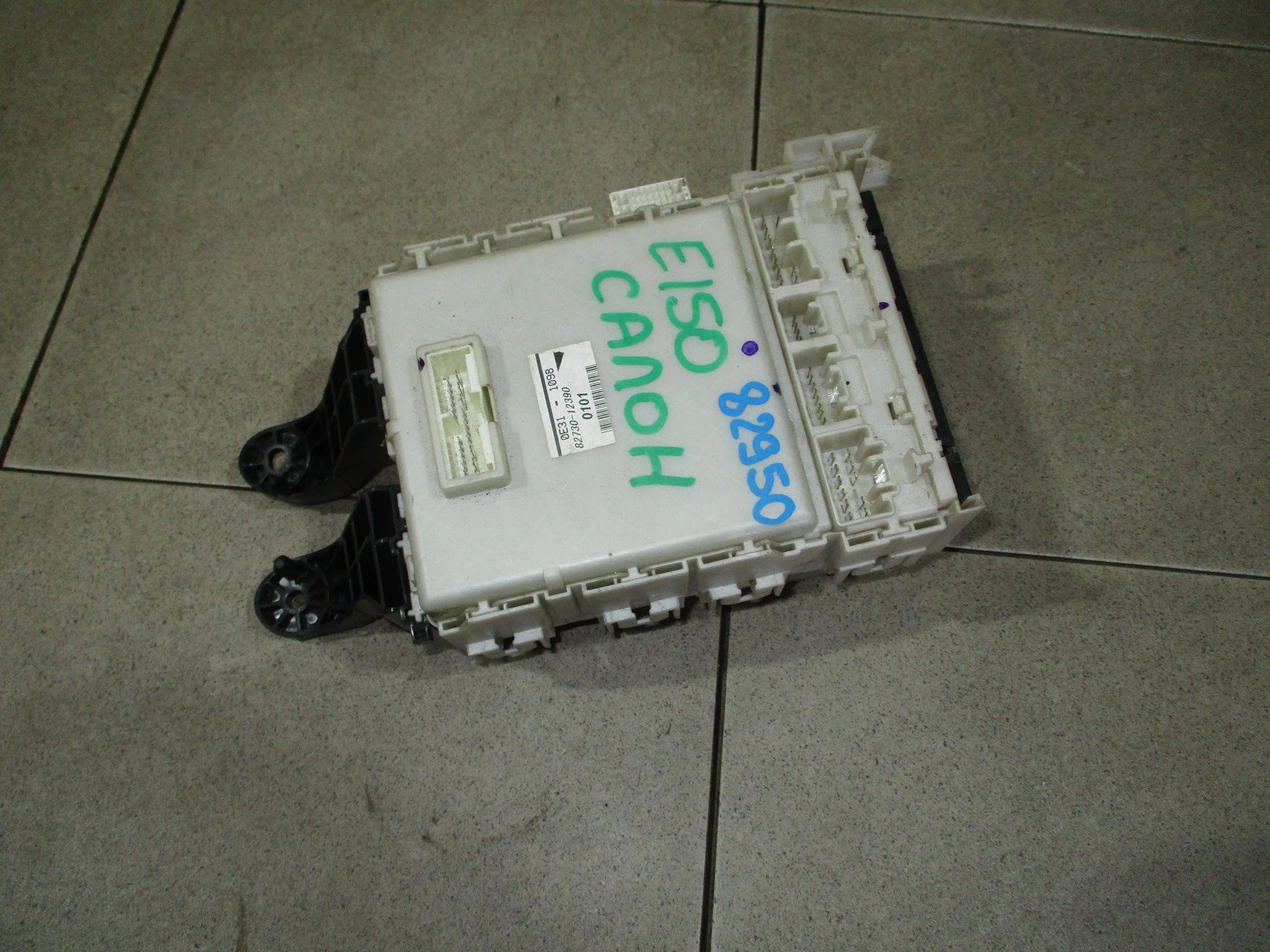 блок предохранителей Toyota Corolla (E150) 2006-2013