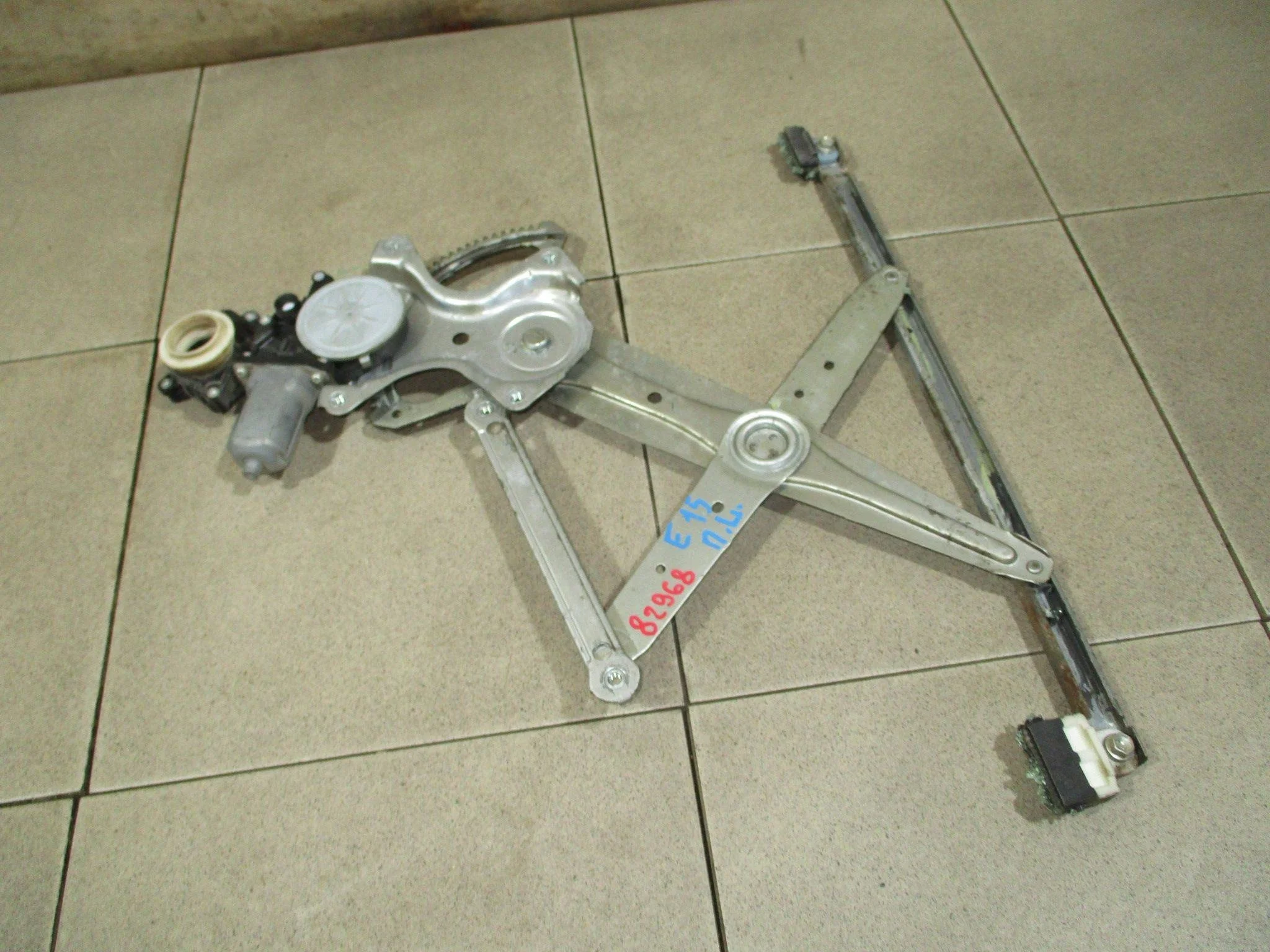стеклоподъемник электр. Toyota Corolla (E150) 2006-2013