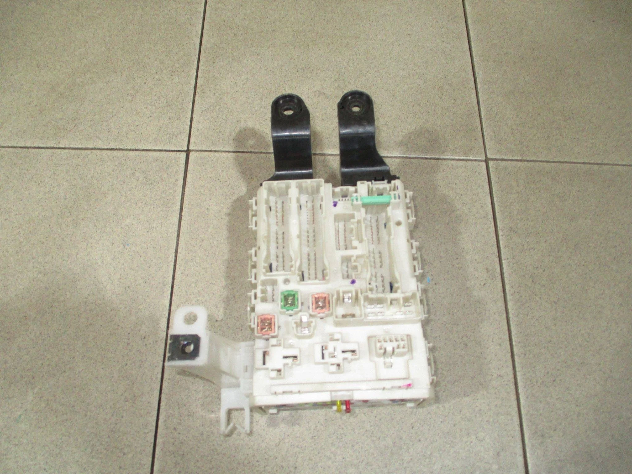блок предохранителей Toyota Corolla (E150) 2006-2013