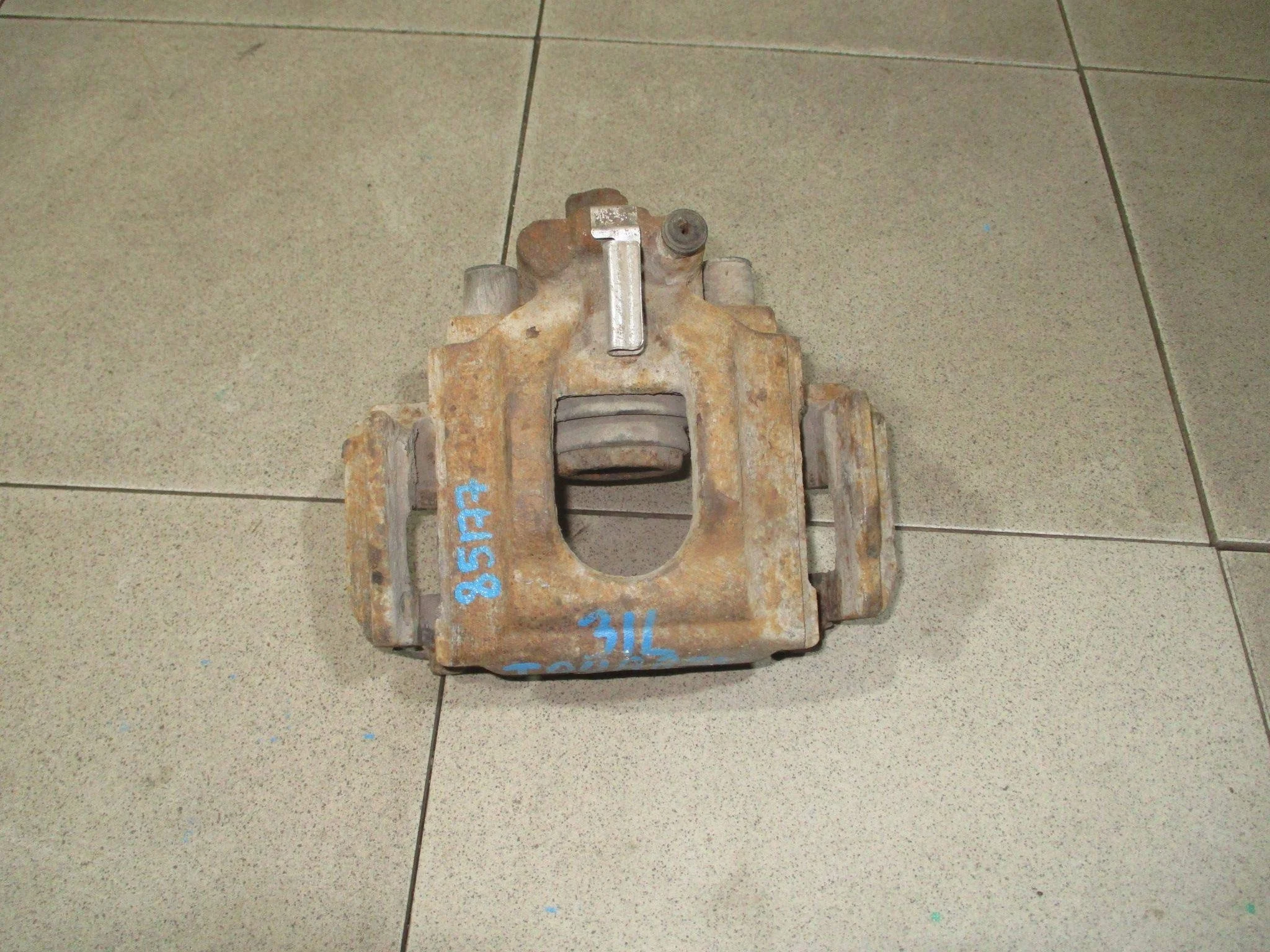 суппорт VW Touareg I (7L) 2002-2010
