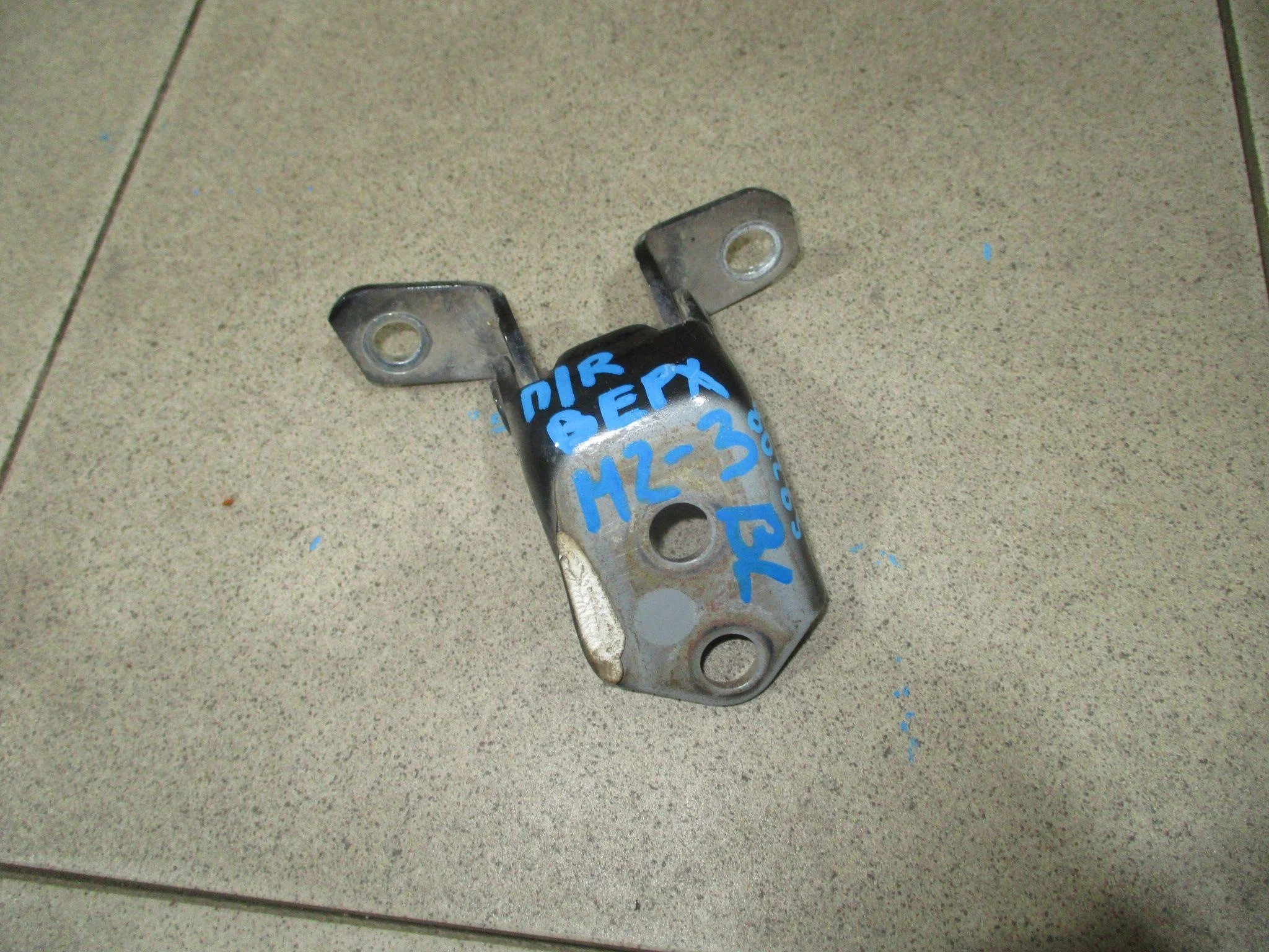 Петля двери передней Mazda Mazda 3 (BL) 2008-2013