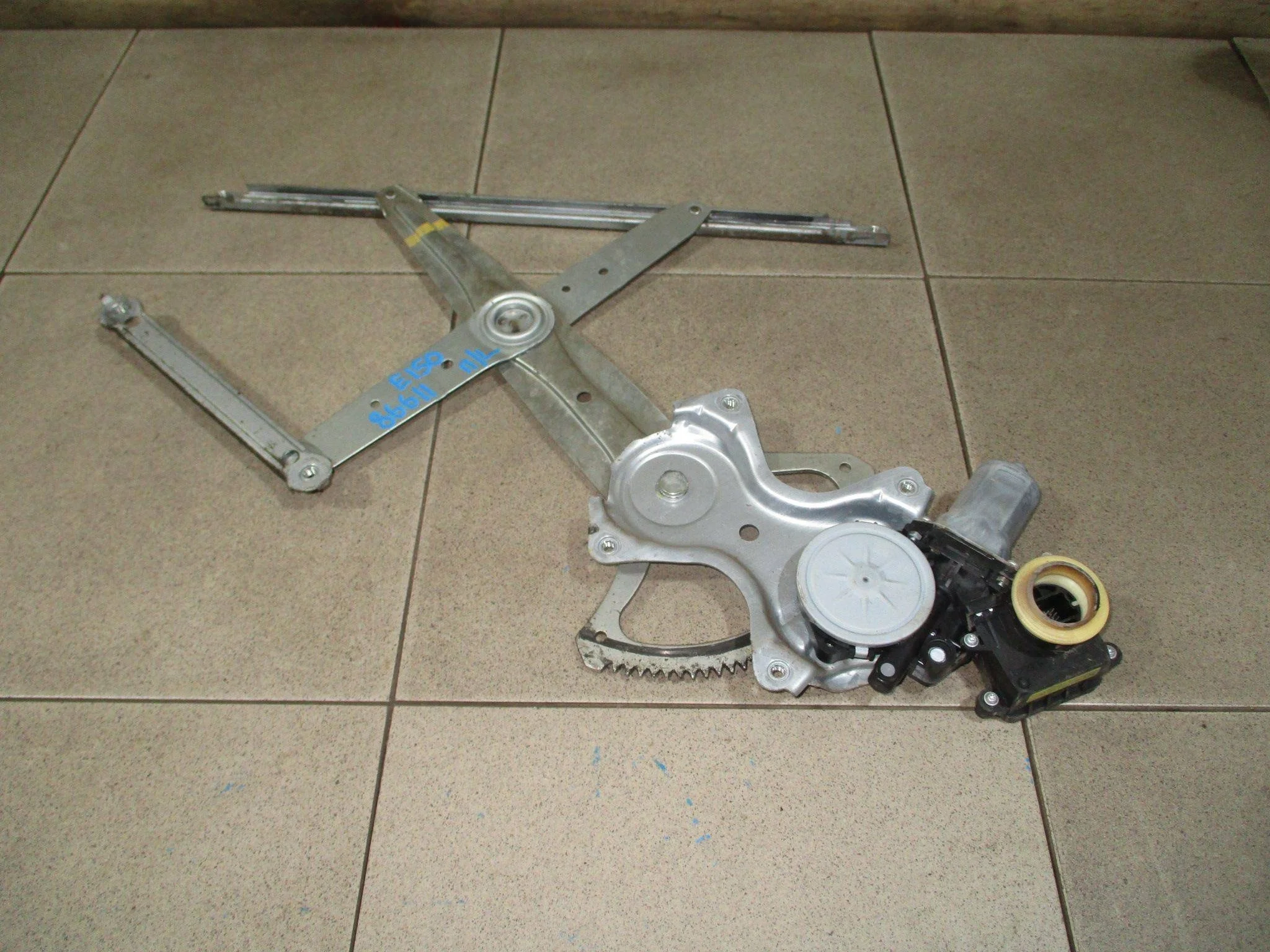 стеклоподъемник электр. Toyota Corolla (E150) 2006-2013