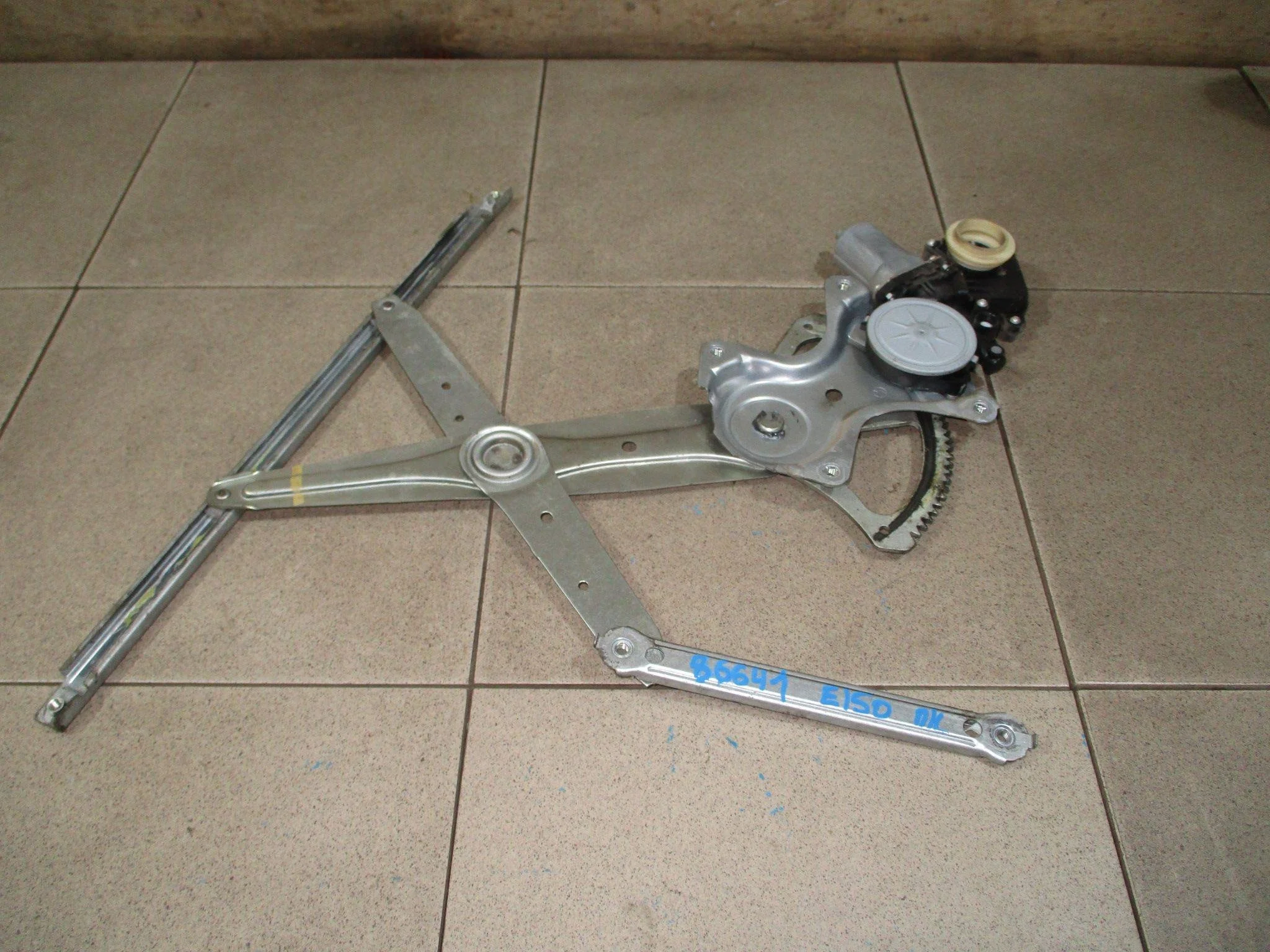 стеклоподъемник электр. Toyota Corolla (E150) 2006-2013