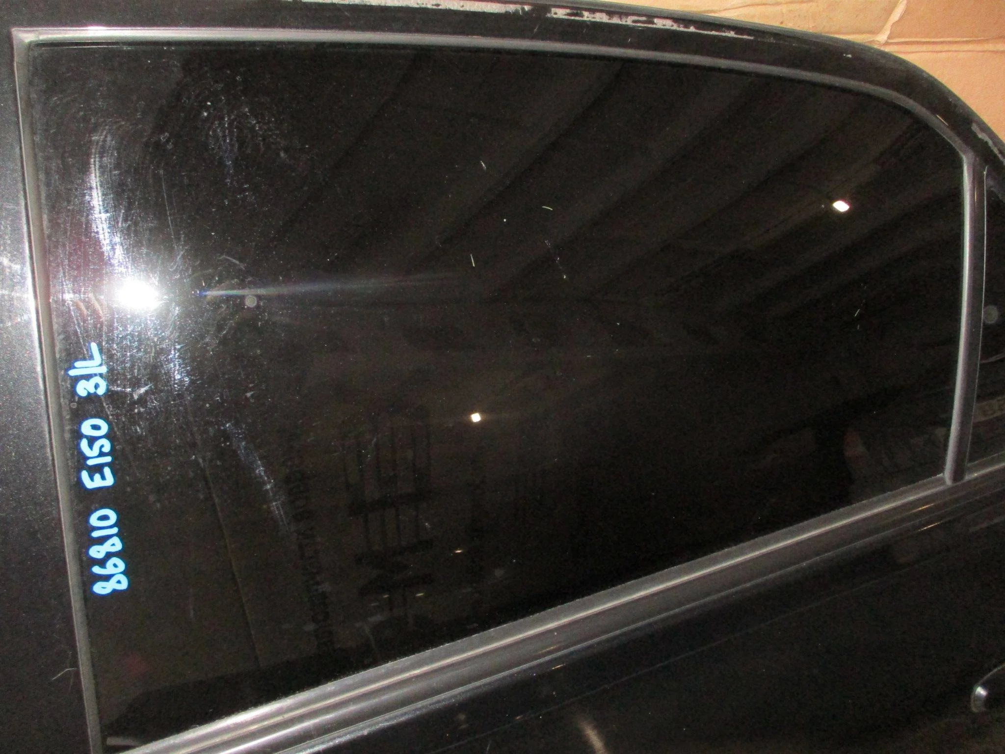 стекло двери Toyota Corolla (E150) 2006-2013