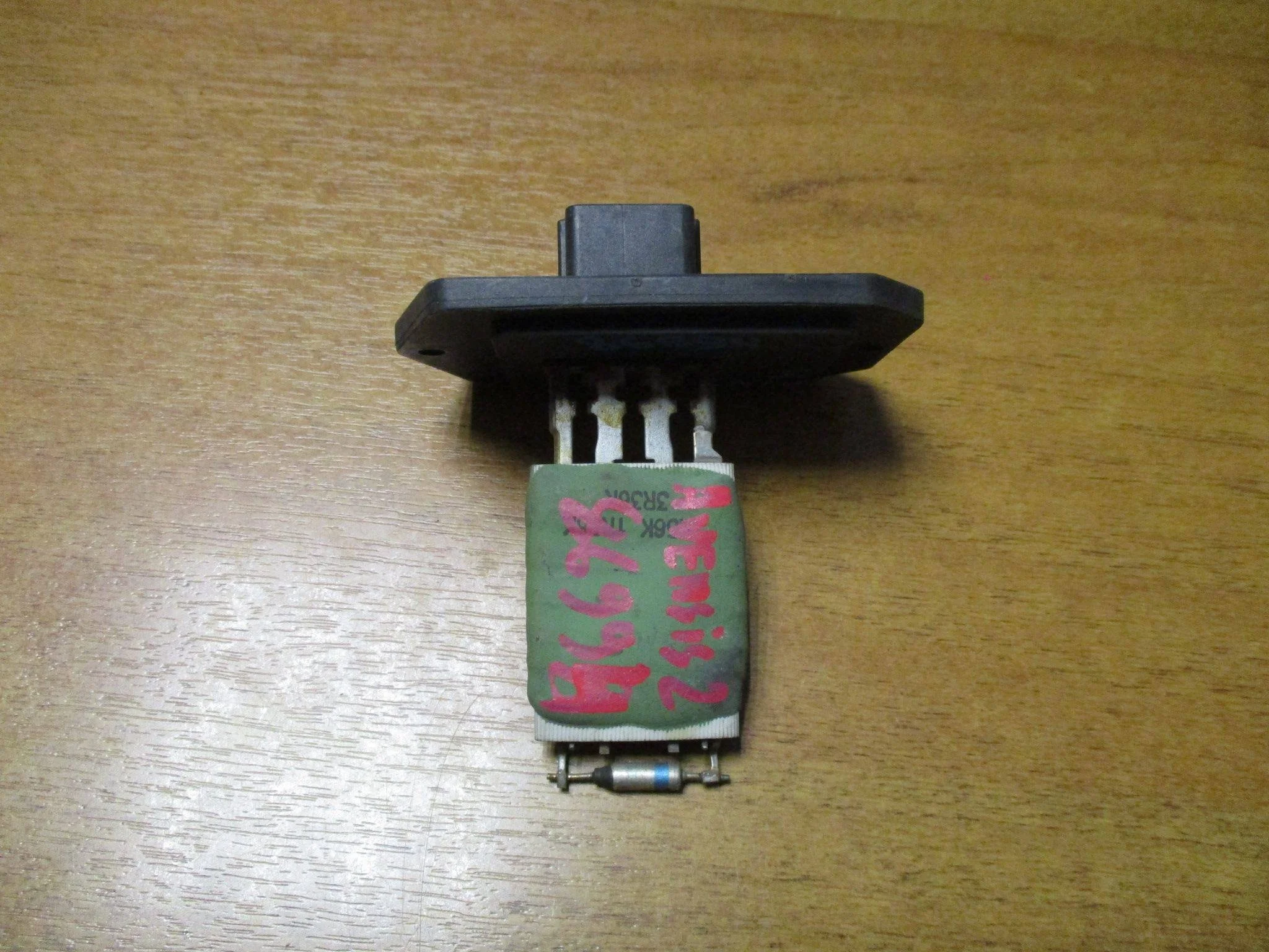 резистор отопителя Toyota Avensis II (T250) 2003-2009