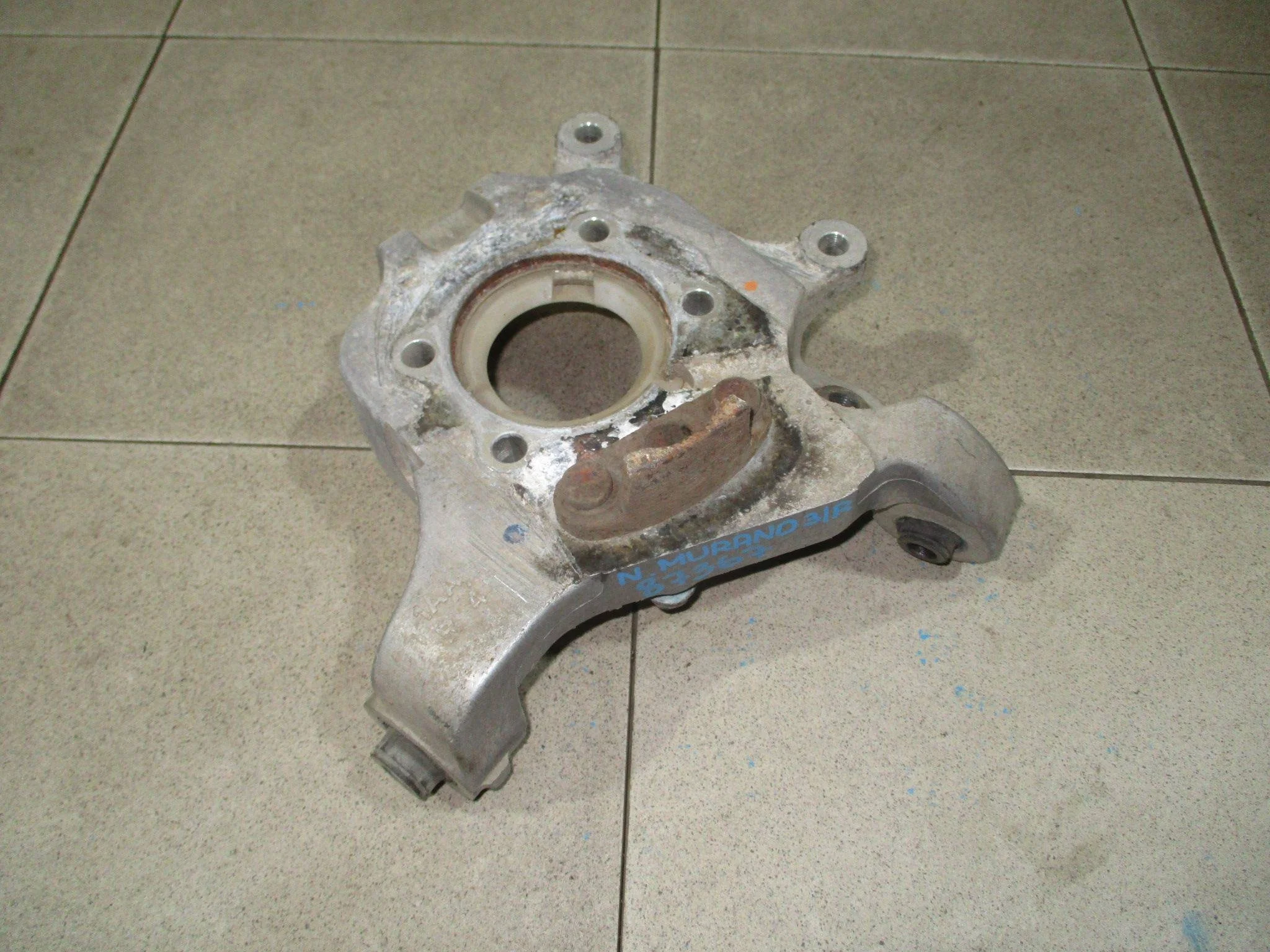 кулак поворотный Nissan Murano (Z51) 2008-2014