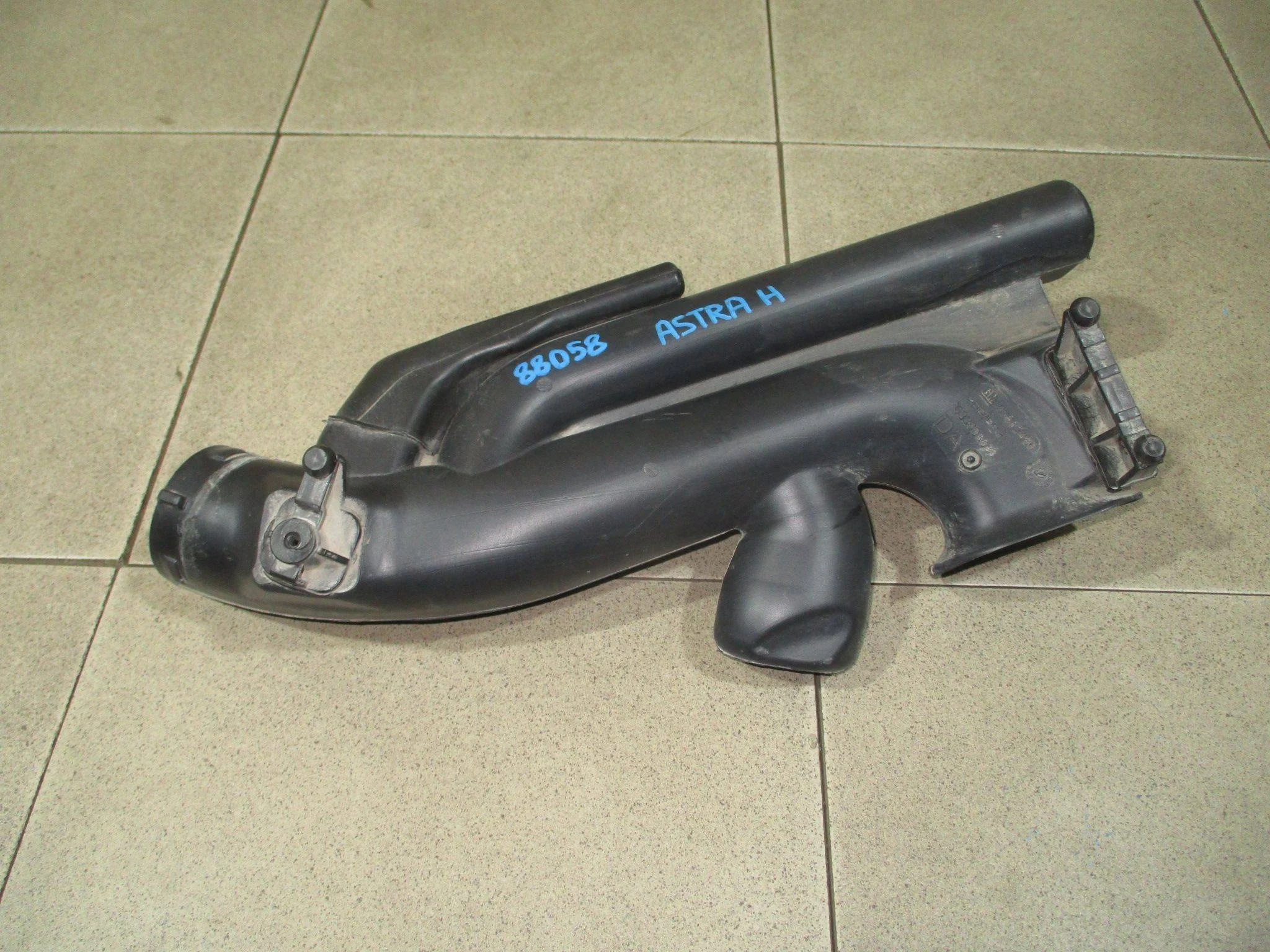 Резонатор Opel Astra H 2004-2014