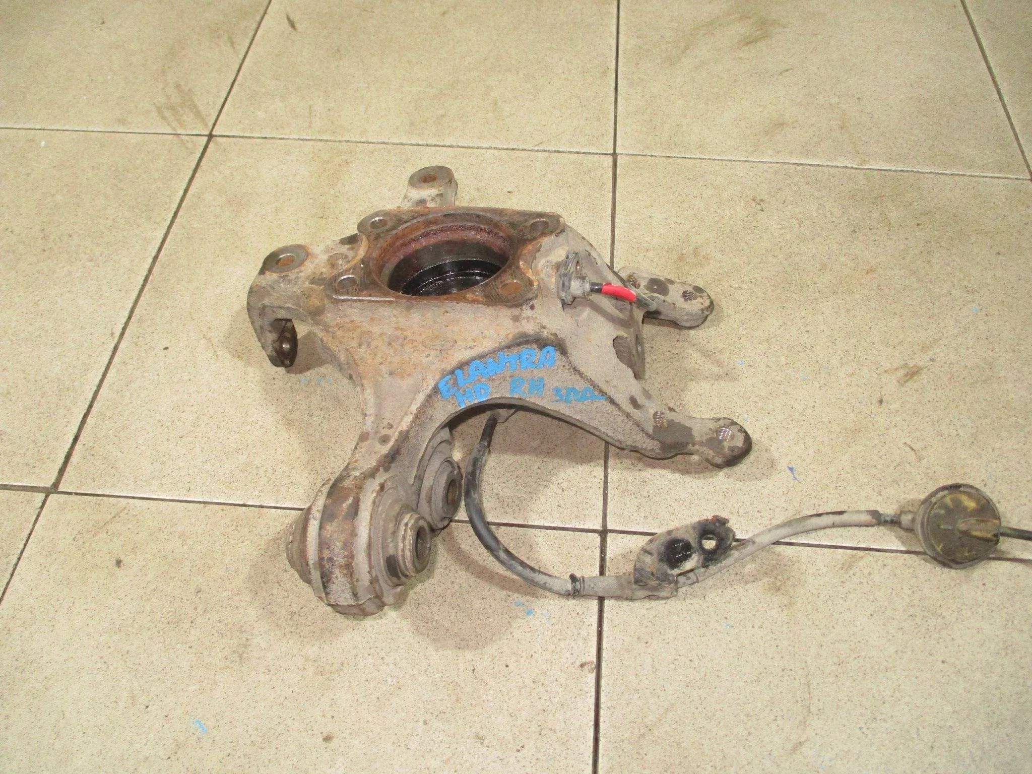 кулак поворотный Hyundai Elantra (HD) 2006-2010