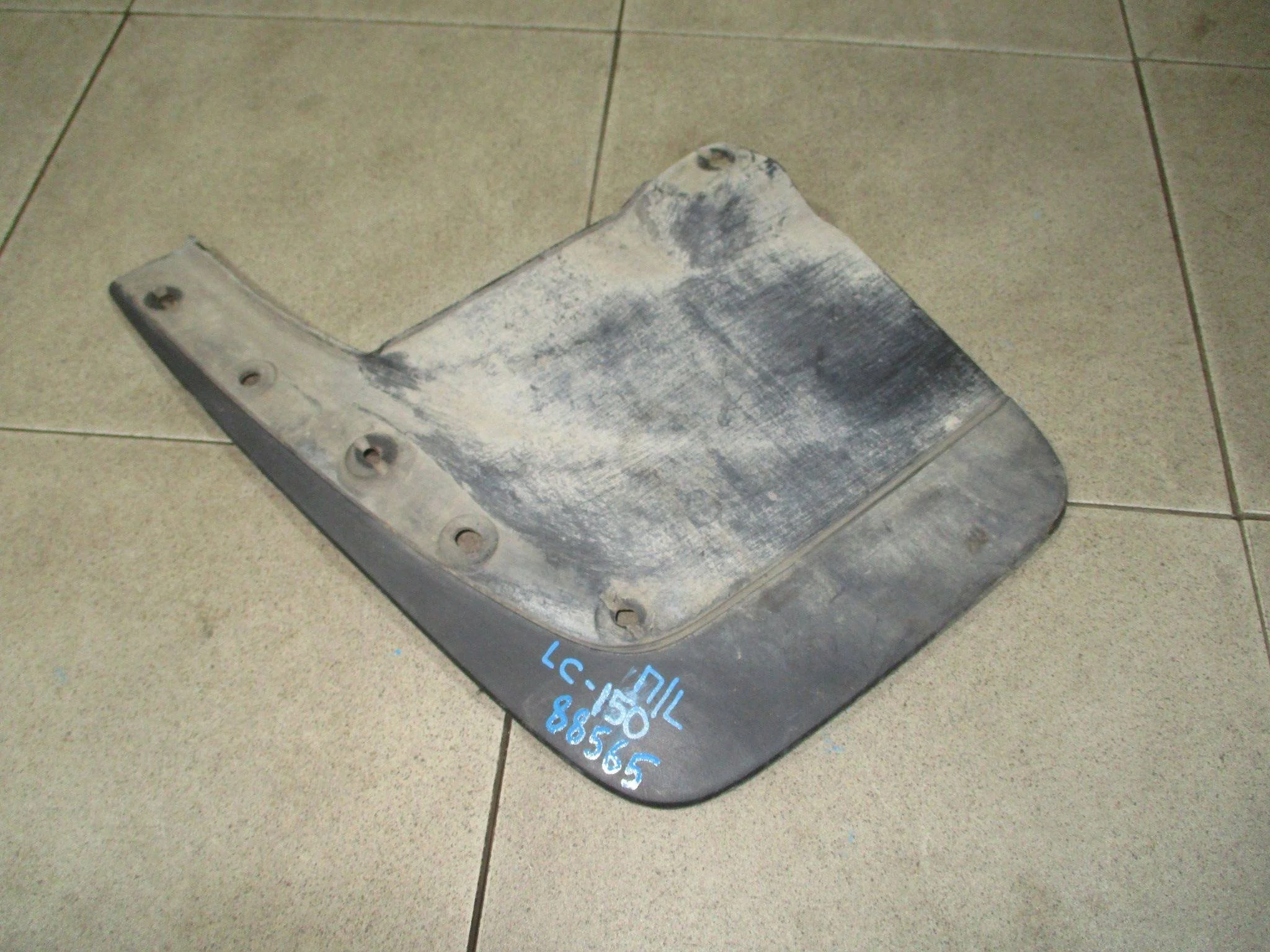 брызговик Toyota Land Cruiser Prado 150 2009-2023