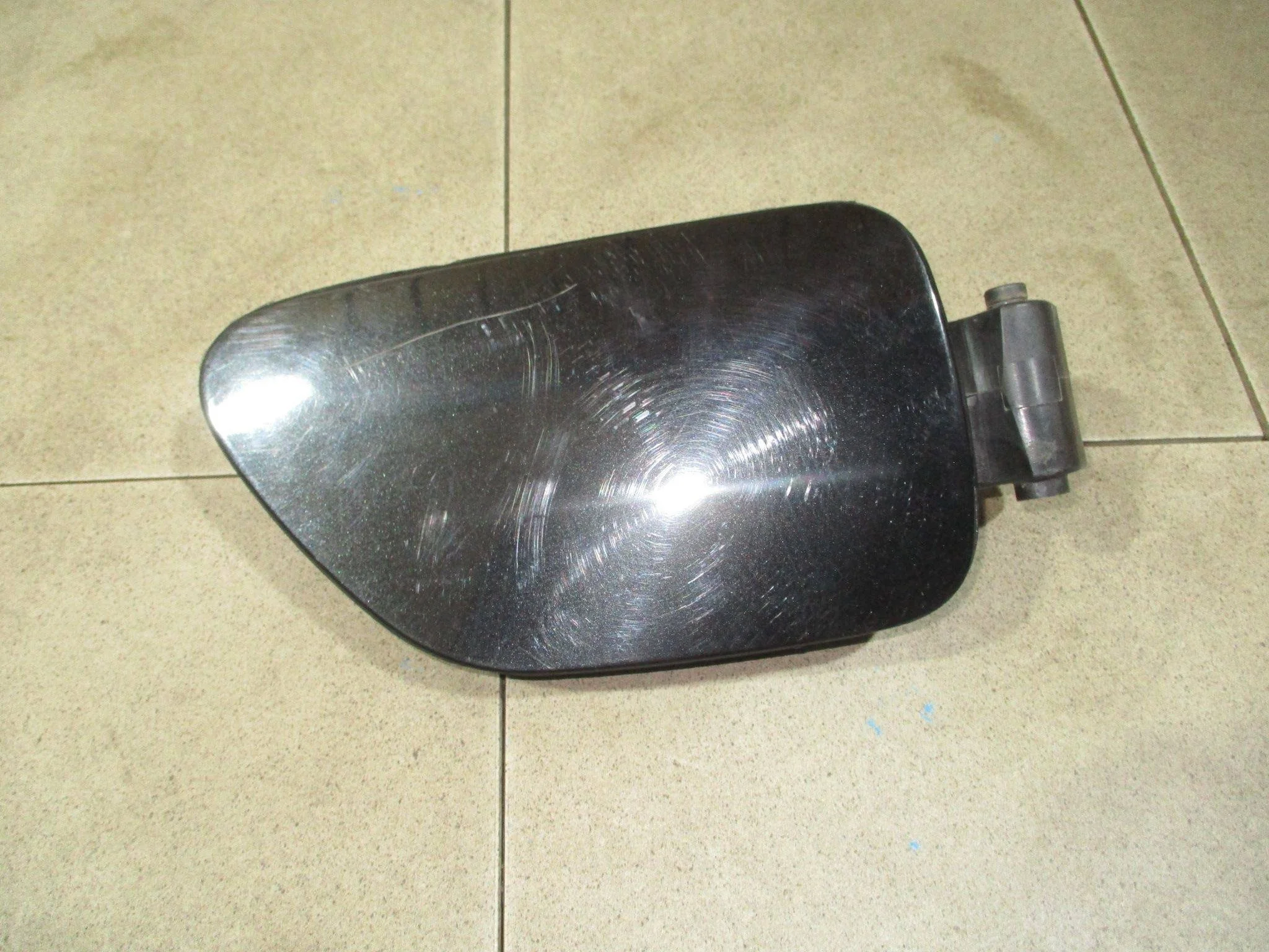 лючок бензобака BMW 6-Series (E63/E64) 2003-2010