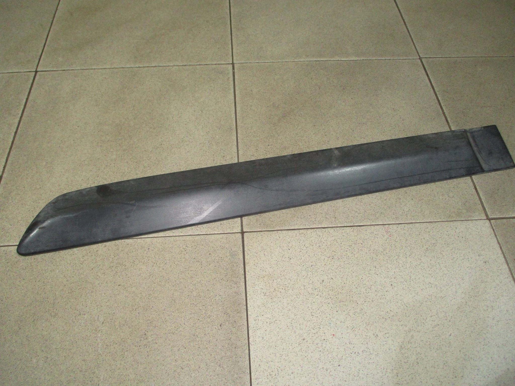 Молдинг задней левой двери Nissan Almera (N16) 2000-2006