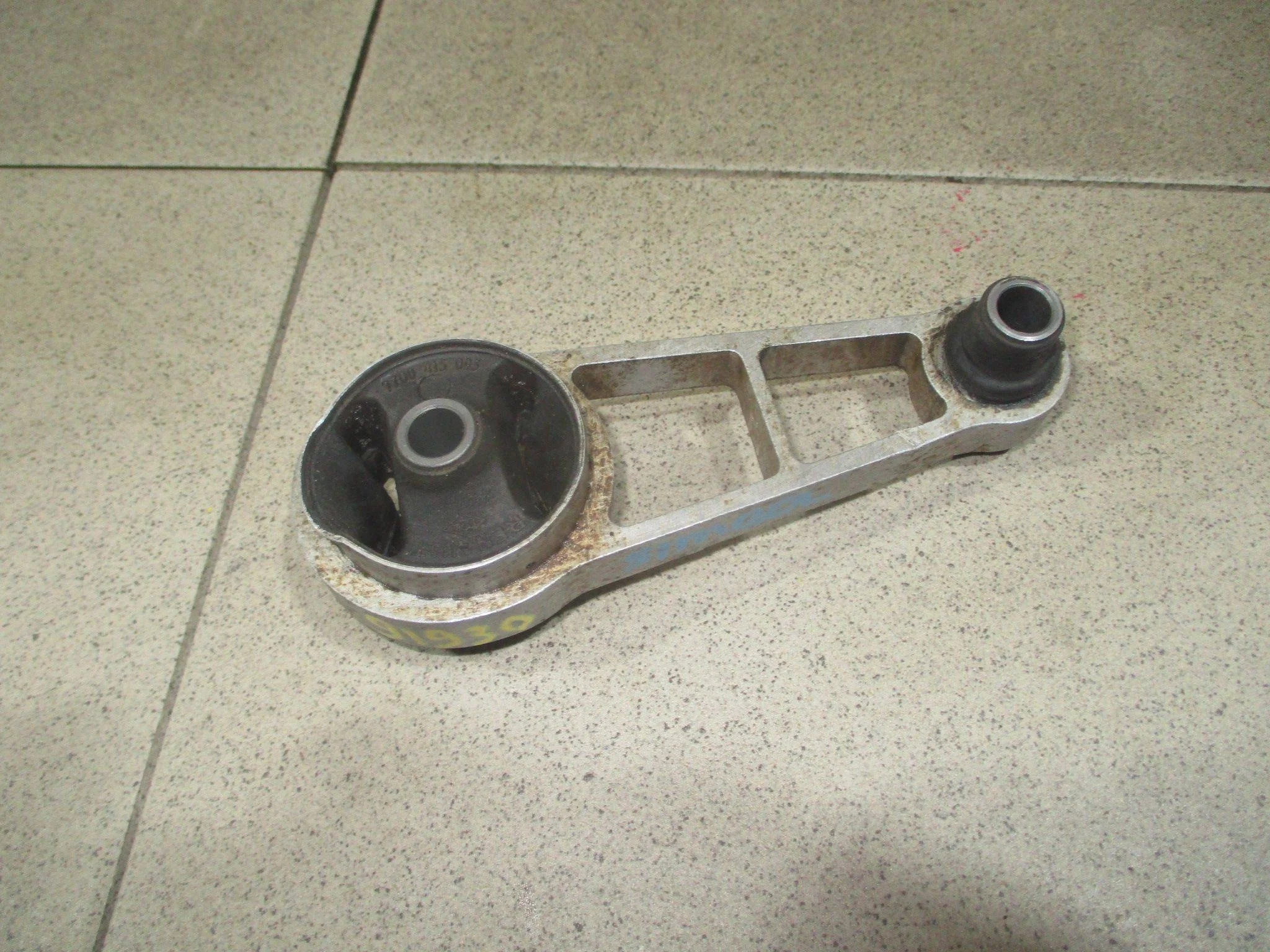 Опора КПП задняя Renault Symbol I 1999-2008