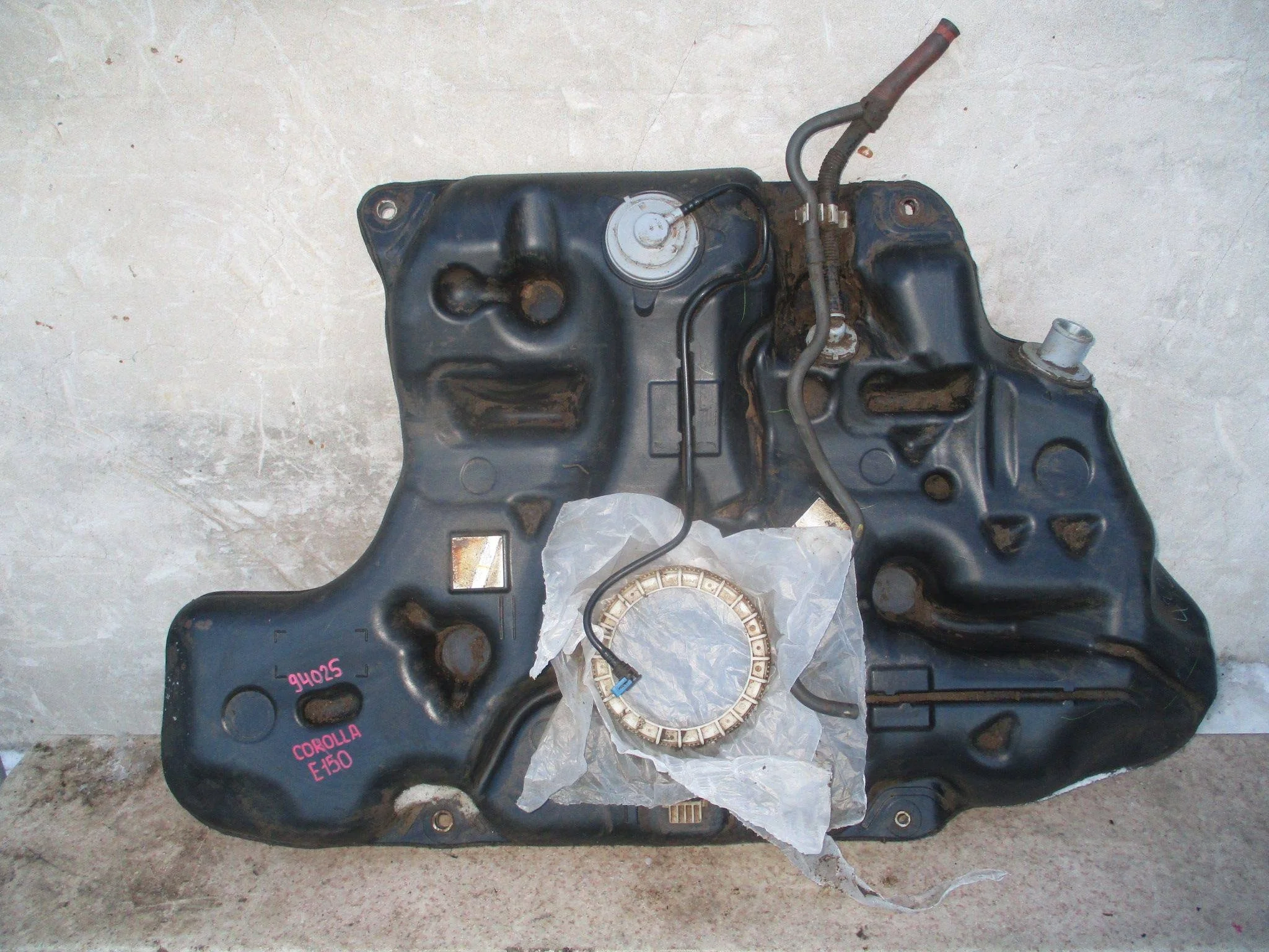 бак топливный Toyota Corolla (E150) 2006-2013
