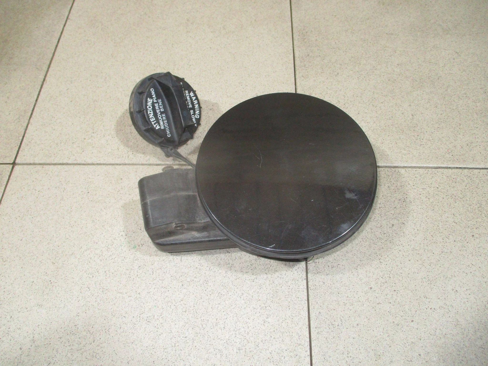 Лючок бензобака Kia Ceed I (ED) 2006-2012