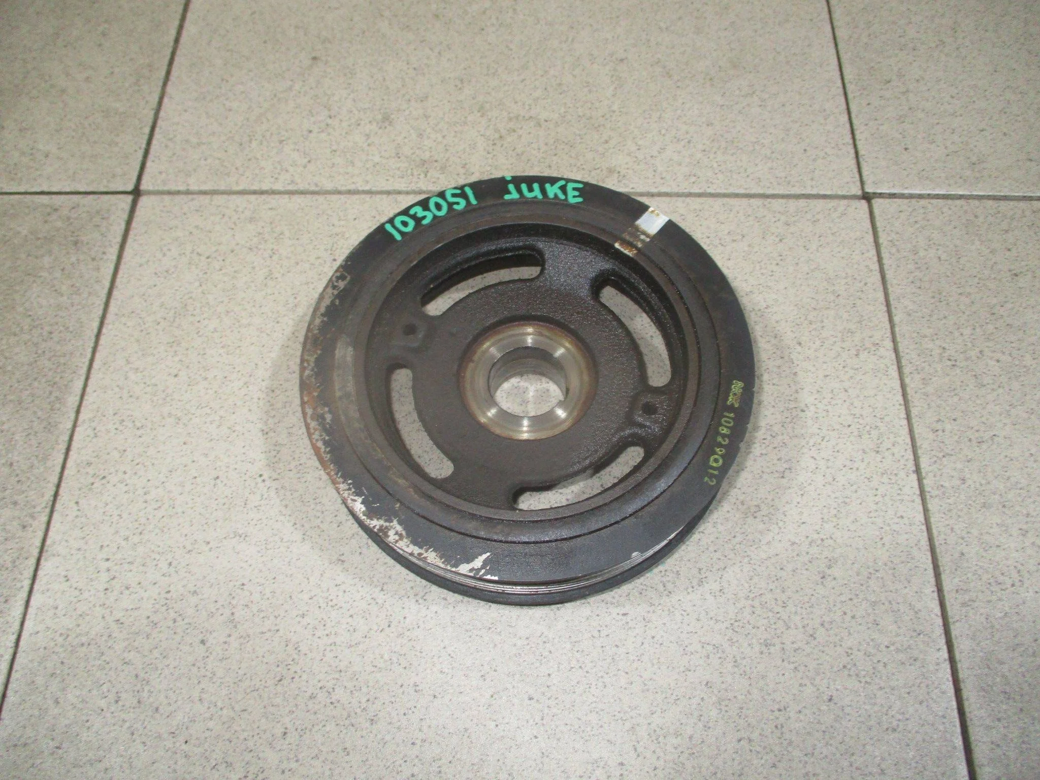 шкив коленвала Nissan Juke (F15) 2011-2019