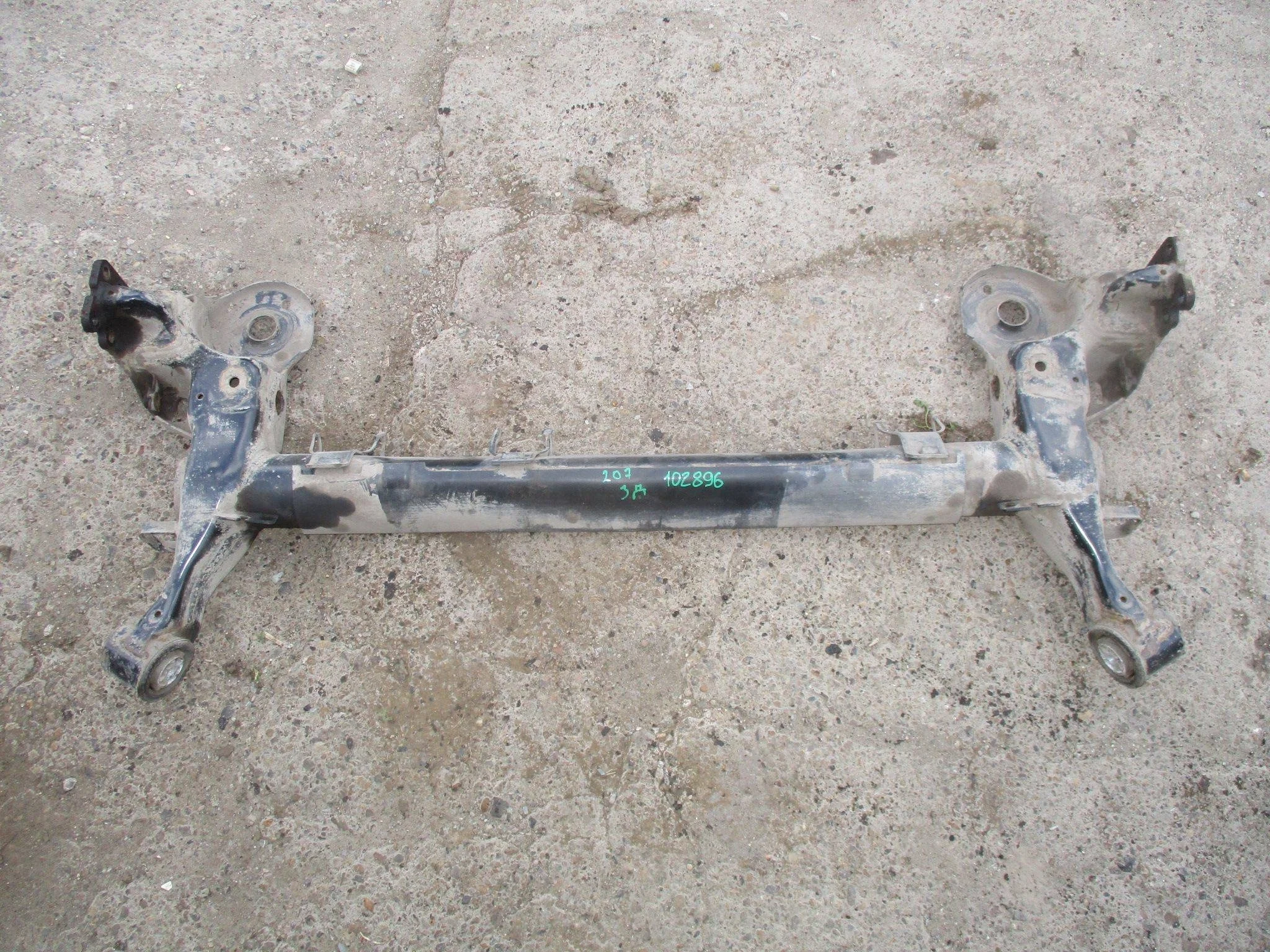 балка Peugeot 207 2006-2017